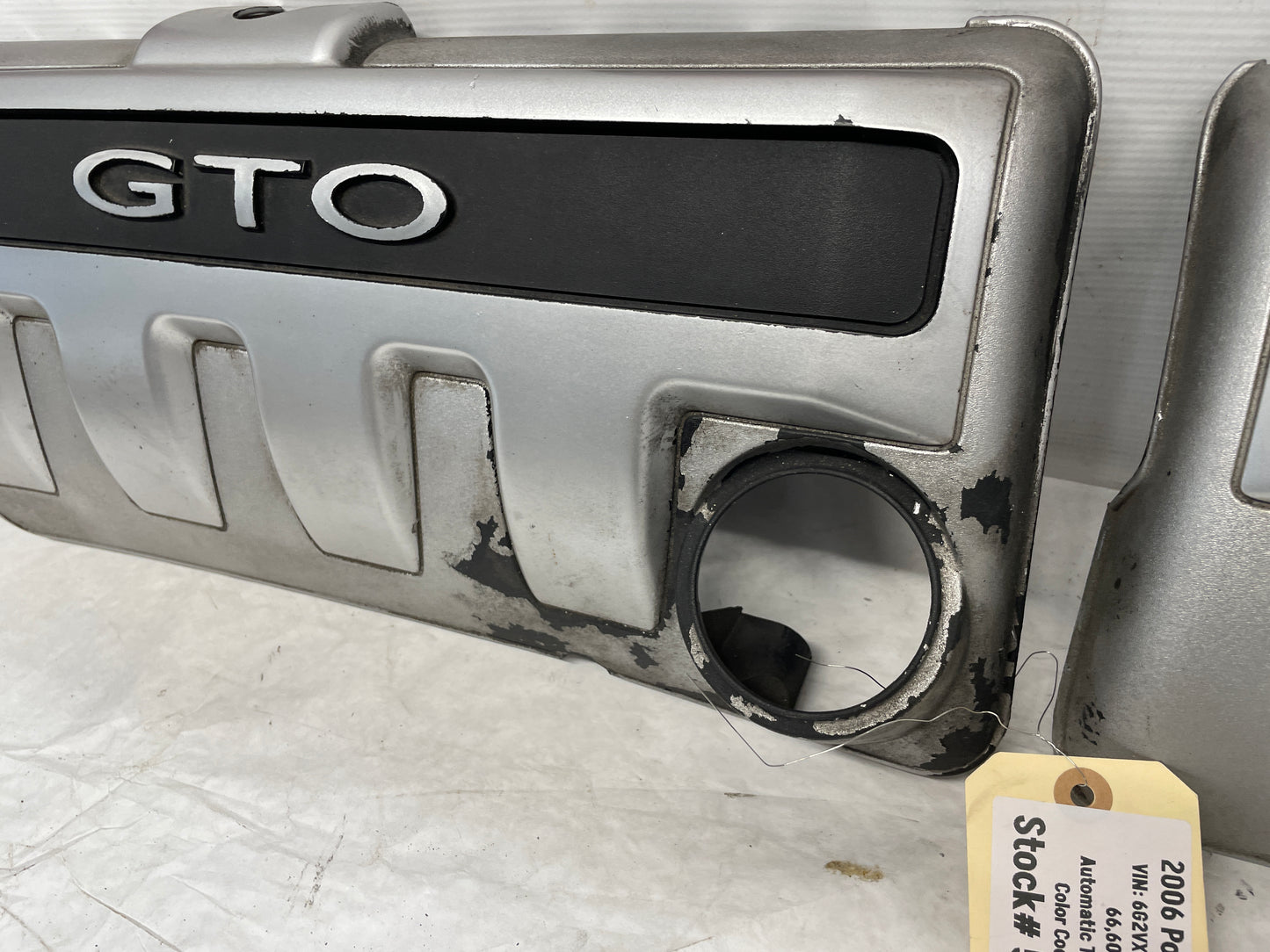 2006 Pontiac GTO RH & LH Engine Motor Intake Manifold Coil Covers Set OEM