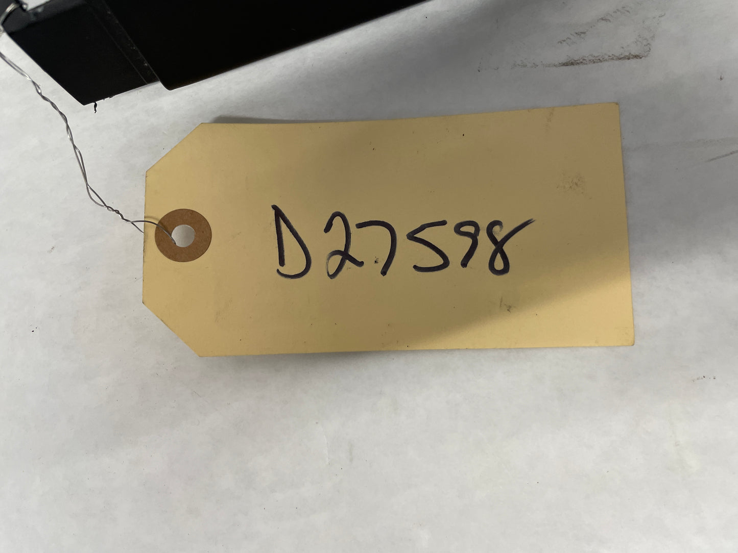 2009 Pontiac G8 Upper Dash Defrost Vent Panel OEM - Day's Parts Yard