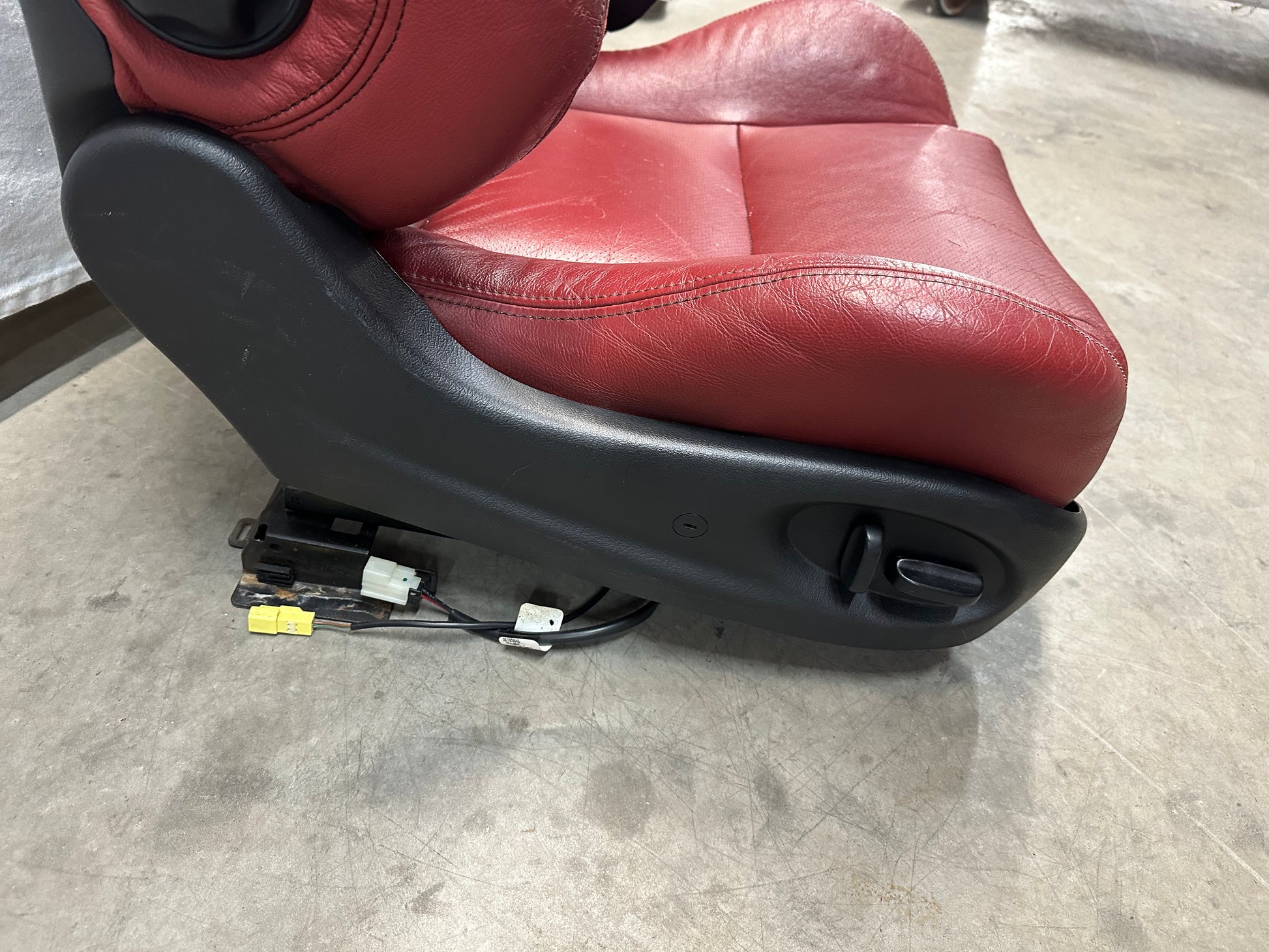 2006 Pontiac GTO Seats Fronts and Rears Red Leather OEM - Day's Parts Yard
