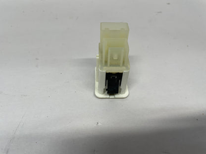 2015 Chevy SS Sedan Center Console USB AUX Port OEM - Day's Parts Yard
