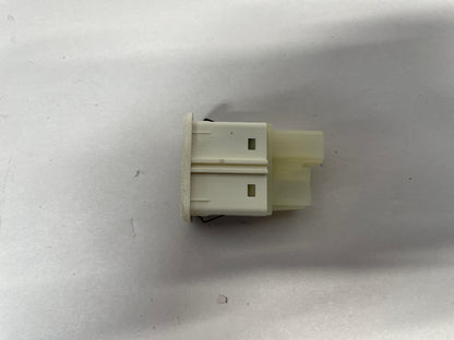 2015 Chevy SS Sedan Center Console USB AUX Port OEM - Day's Parts Yard