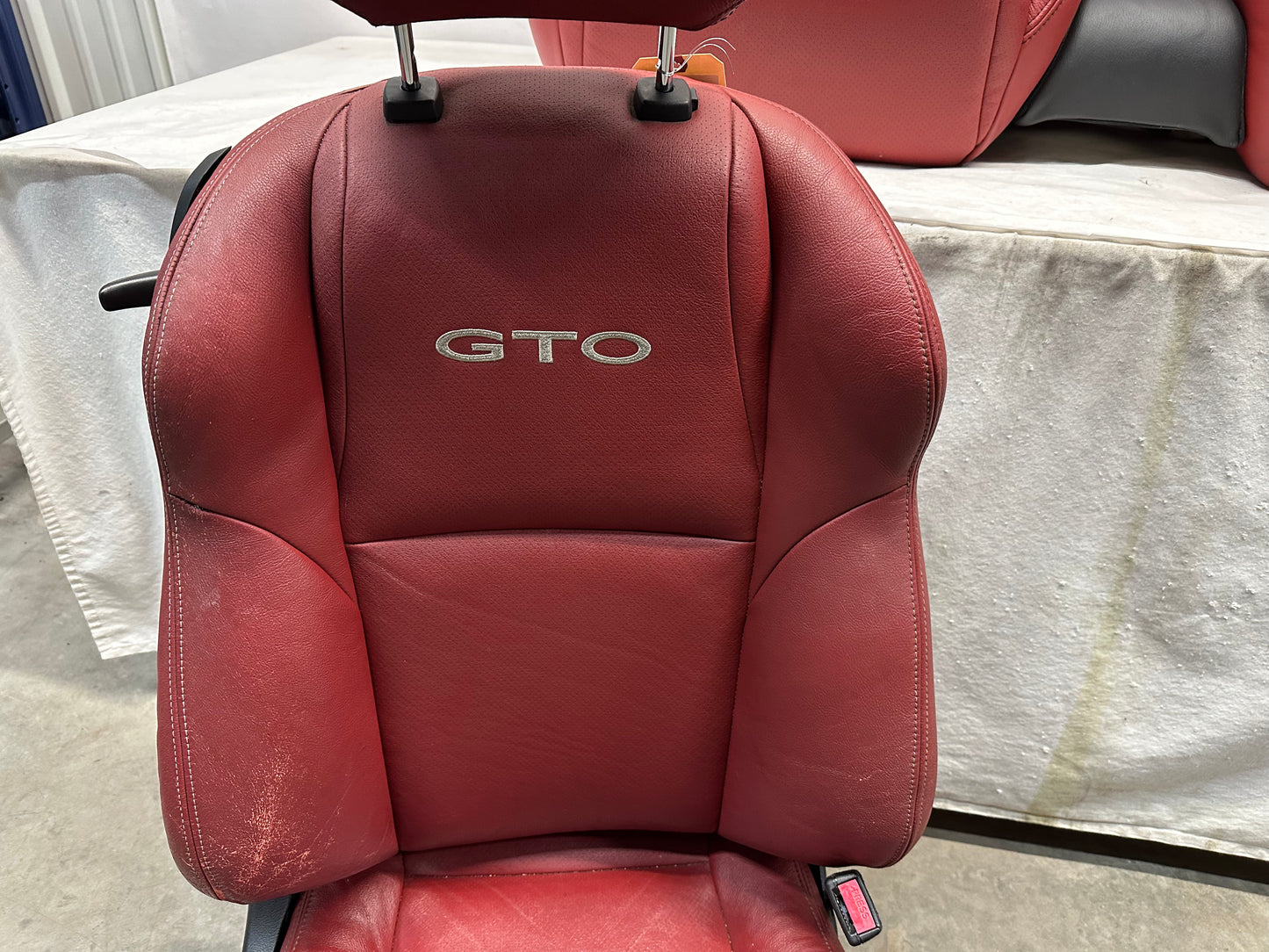 2006 Pontiac GTO Seats Fronts and Rears Red Leather OEM - Day's Parts Yard