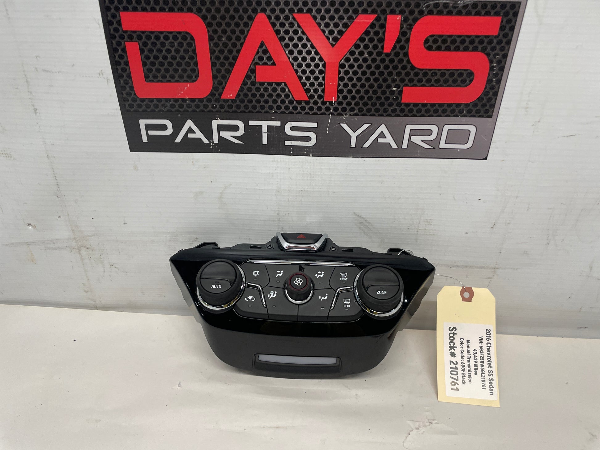 2016 Chevy SS Sedan Heater AC HVAC Temperature Hazard Control OEM - Day's Parts Yard