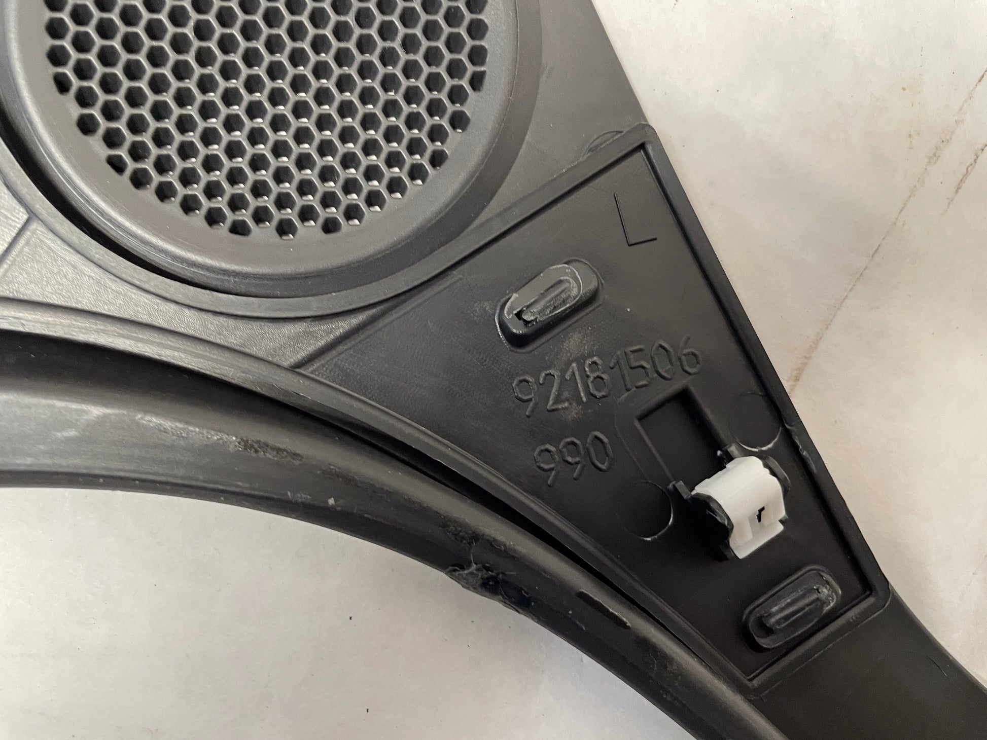 2009 Pontiac G8 RH & LH Dash Cowl Trim OEM - Day's Parts Yard