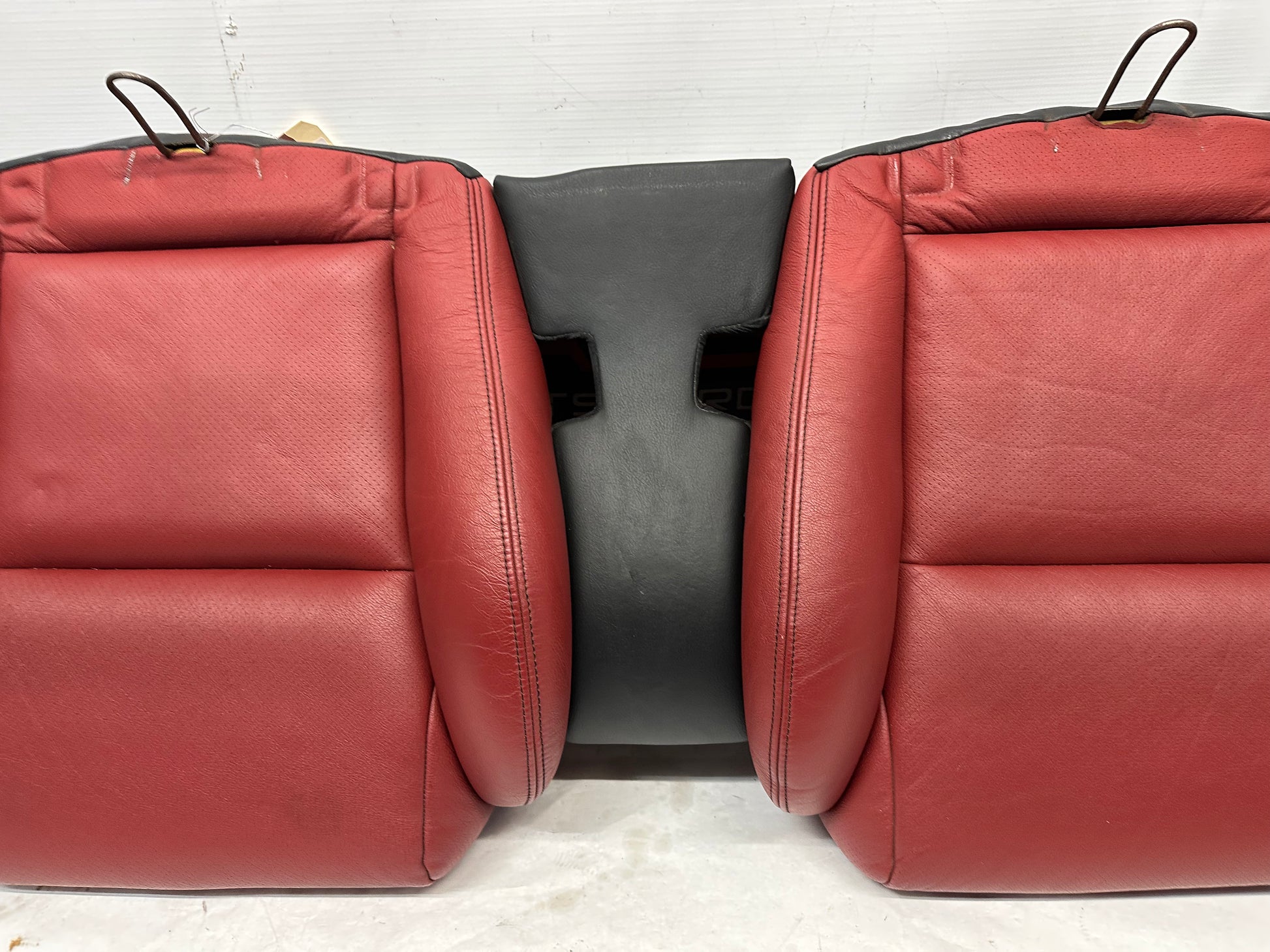 2006 Pontiac GTO Seats Fronts and Rears Red Leather OEM - Day's Parts Yard