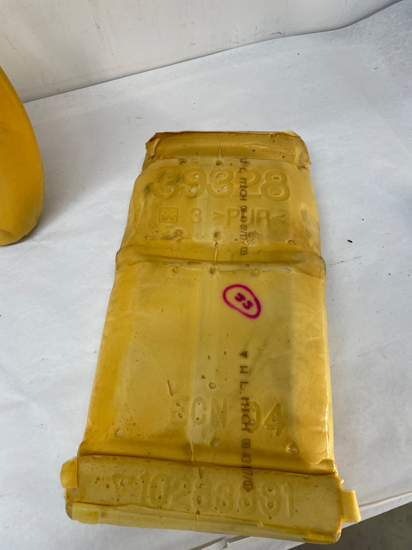 2008 Chevy C6 Corvette RH Passenger Front Seat Upper Center Foam OEM