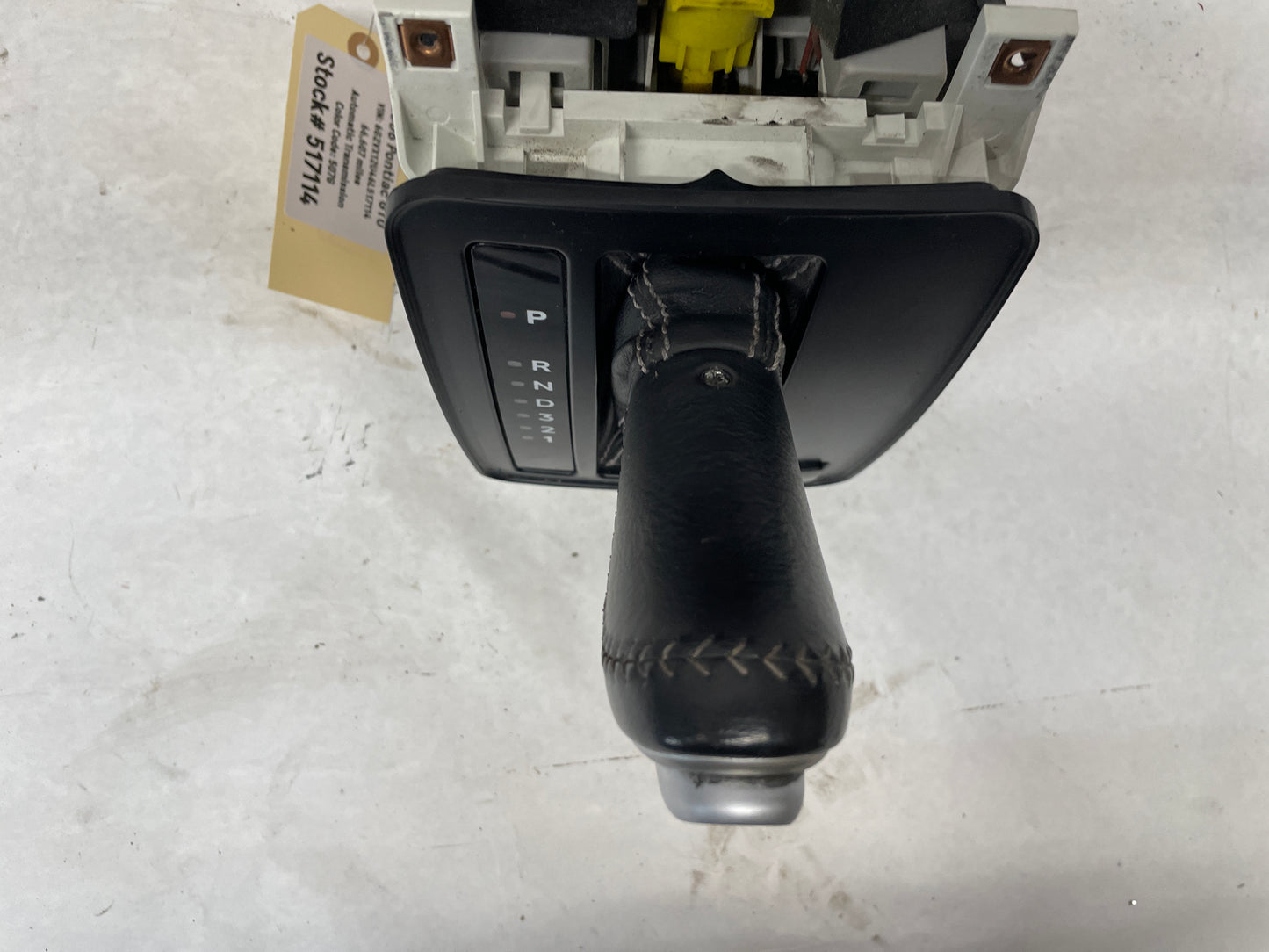 2006 Pontiac GTO Automatic Gear Selector Shifter Lever Assembly OEM