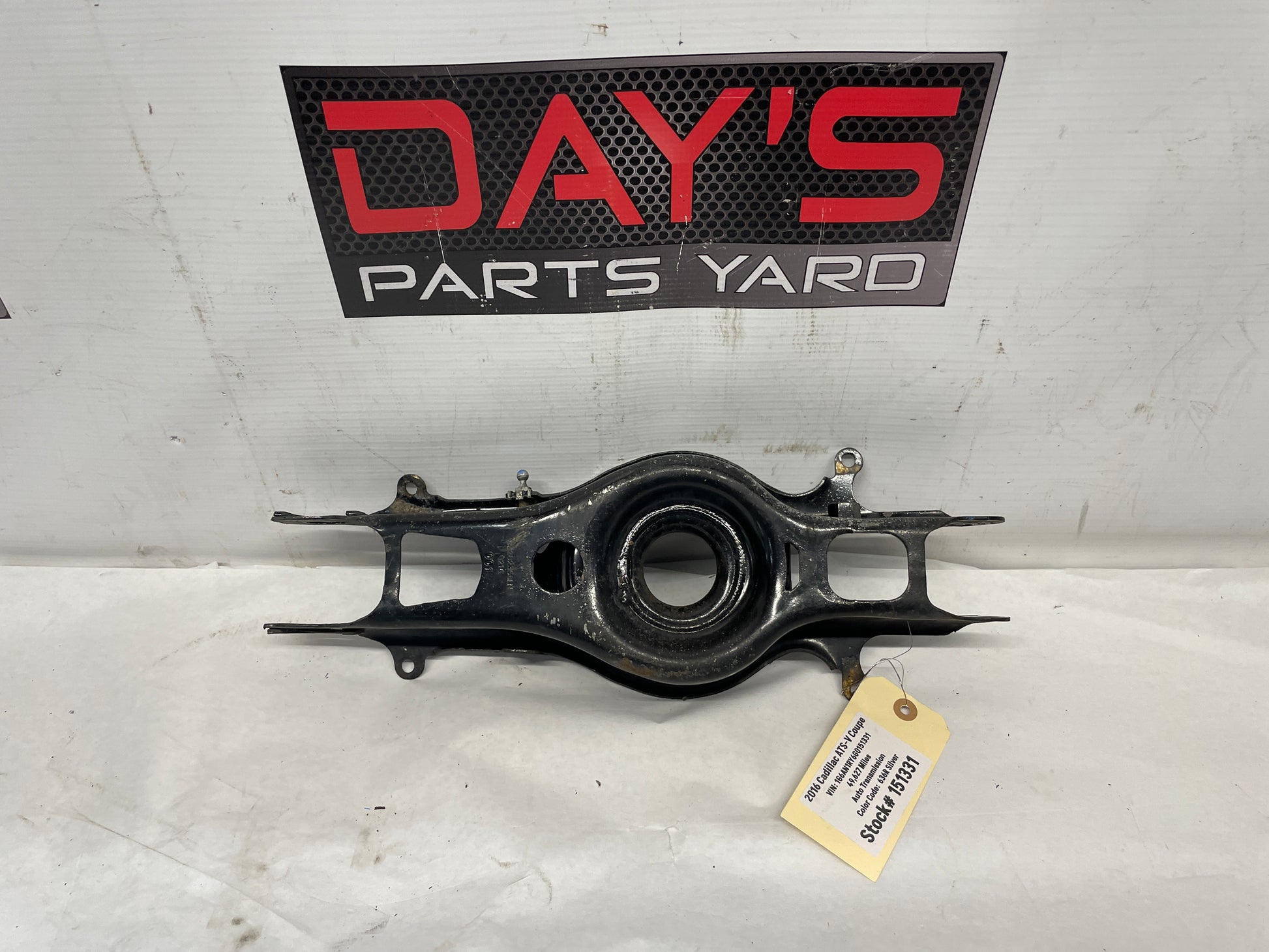 2016 Cadillac ATS-V Coupe LH Driver Rear Suspension Lower Control Arm OEM - Day's Parts Yard