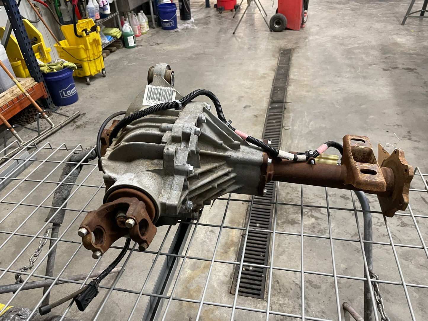 2007 Chevy Silverado K3500 Front Axle Carrier Differential Assembly OEM - Day's Parts Yard