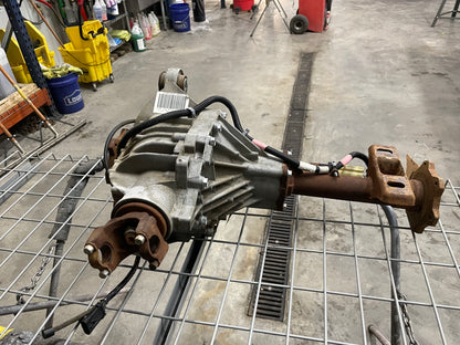 2007 Chevy Silverado K3500 Front Axle Carrier Differential Assembly OEM - Day's Parts Yard