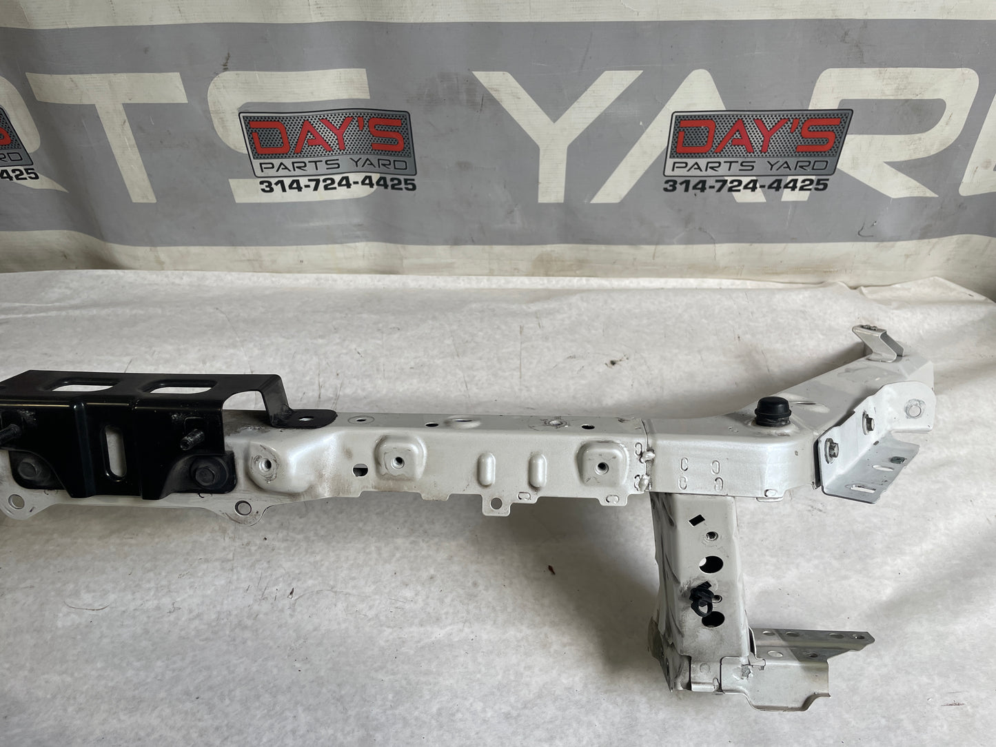 2018 Cadillac CTS-V Front Radiator Core Frame Support Headlight Bracket OEM - Day's Parts Yard