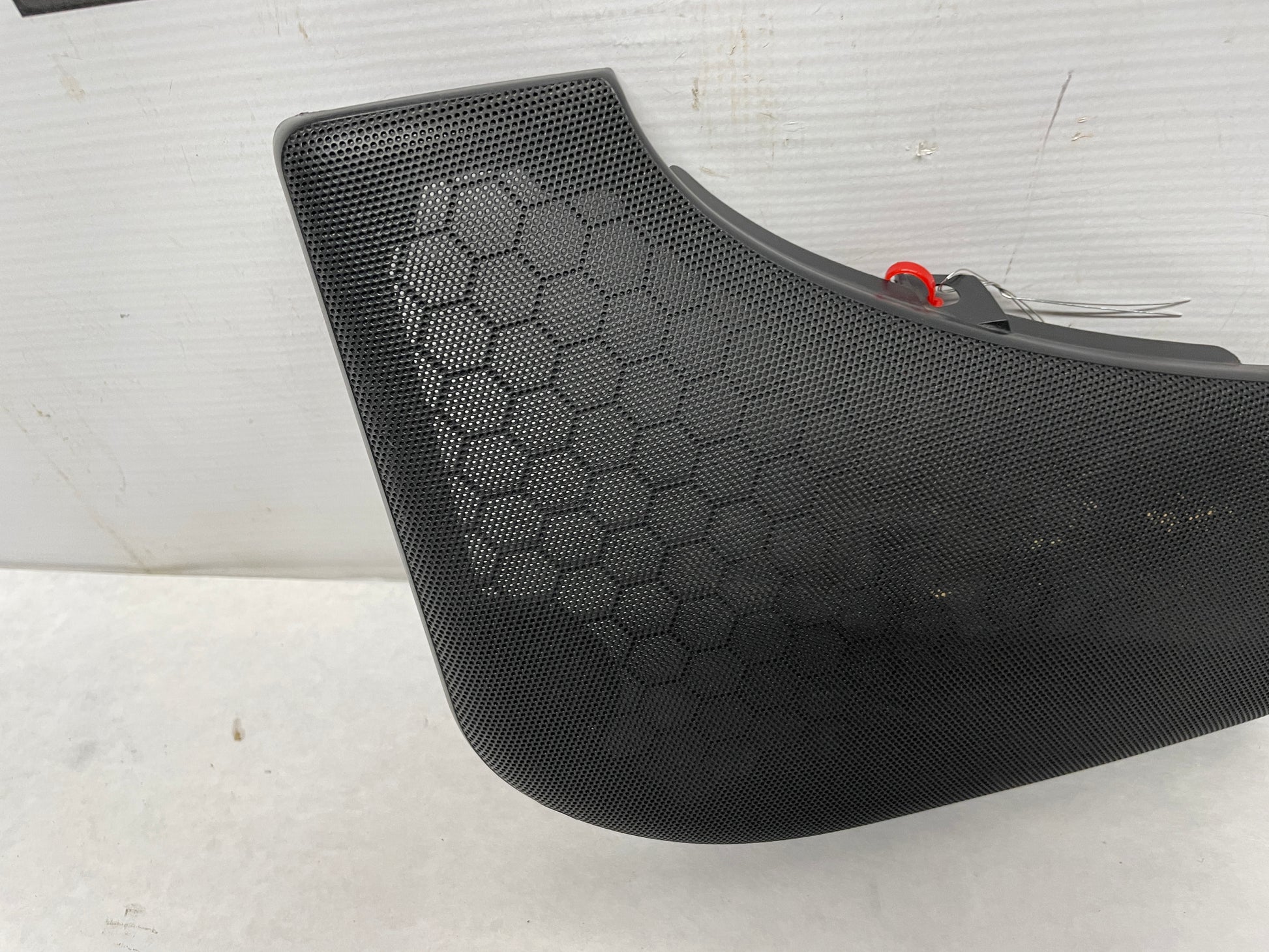2005 Pontiac GTO RH Passenger Door Panel Speaker Grill OEM - Day's Parts Yard