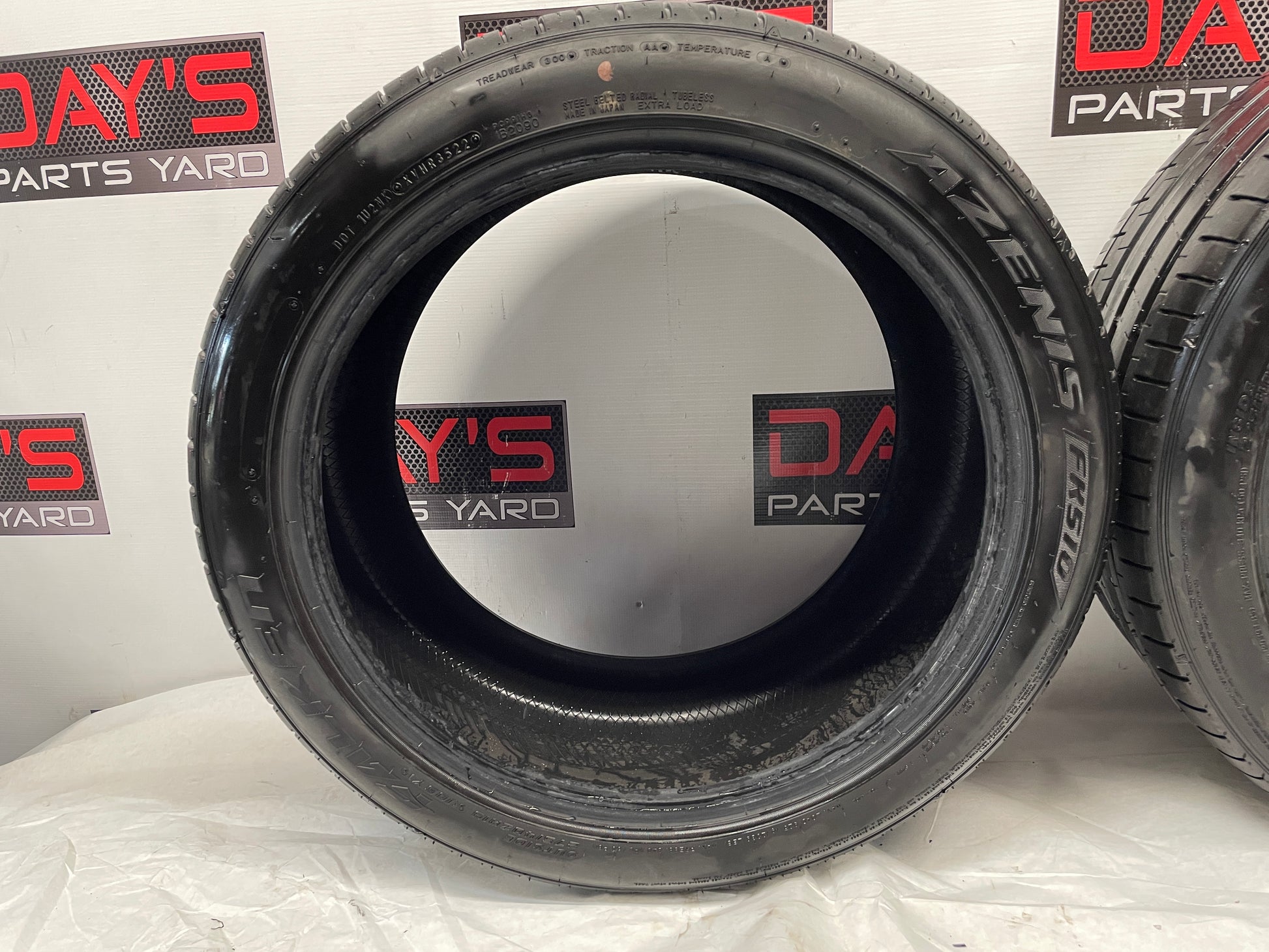 TiresFalken Azenis 275/40ZR - Day's Parts Yard