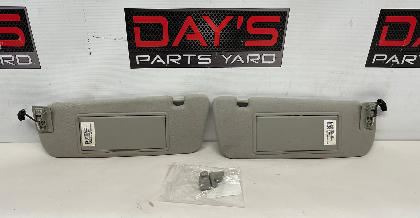 2015 Chevy SS Sedan RH & LH Sun Visor Sunvisor w/Clips OEM - Day's Parts Yard