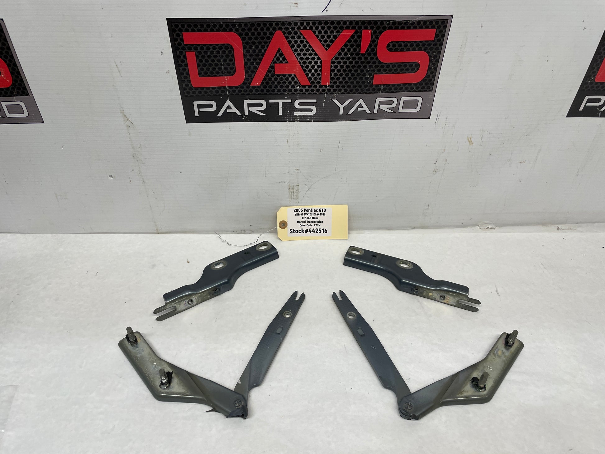 2005 Pontiac GTO RH & LH Hood Hinges OEM - Day's Parts Yard