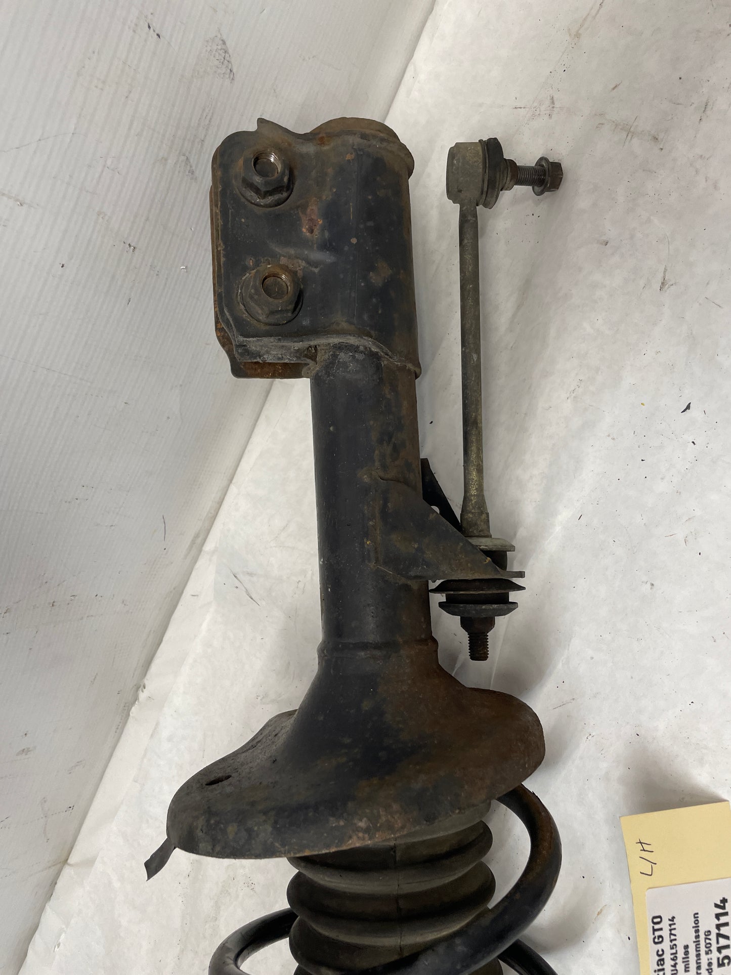 2006 Pontiac GTO LH Driver Front Suspension Strut Assembly OEM