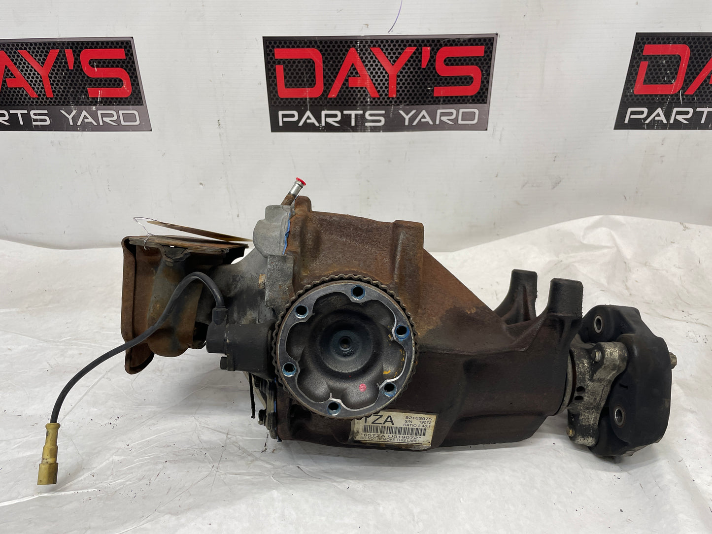 2006 Pontiac GTO Rear End Rearend Carrier Axle Differential 3.46 LSD OEM