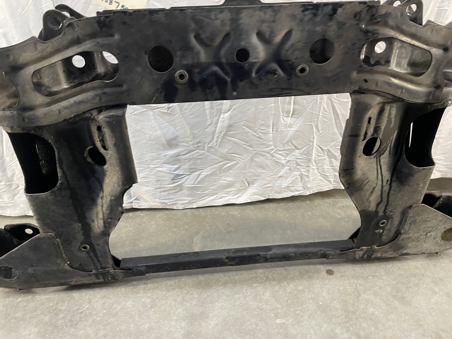 2005 Pontiac GTO Front Suspension Engine Cradle K Member Sub Frame OEM