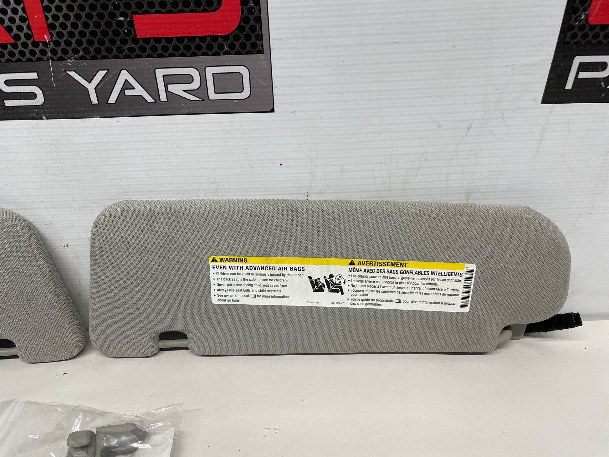 2015 Chevy SS Sedan RH & LH Sun Visor Sunvisor w/Clips OEM - Day's Parts Yard