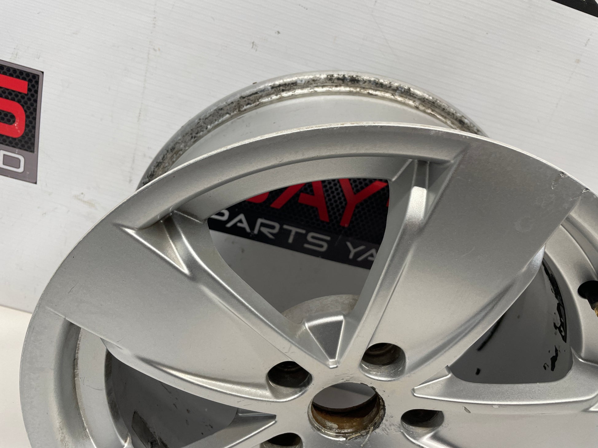 2004 Pontiac GTO Factory OEM Wheel 17X8 - Day's Parts Yard