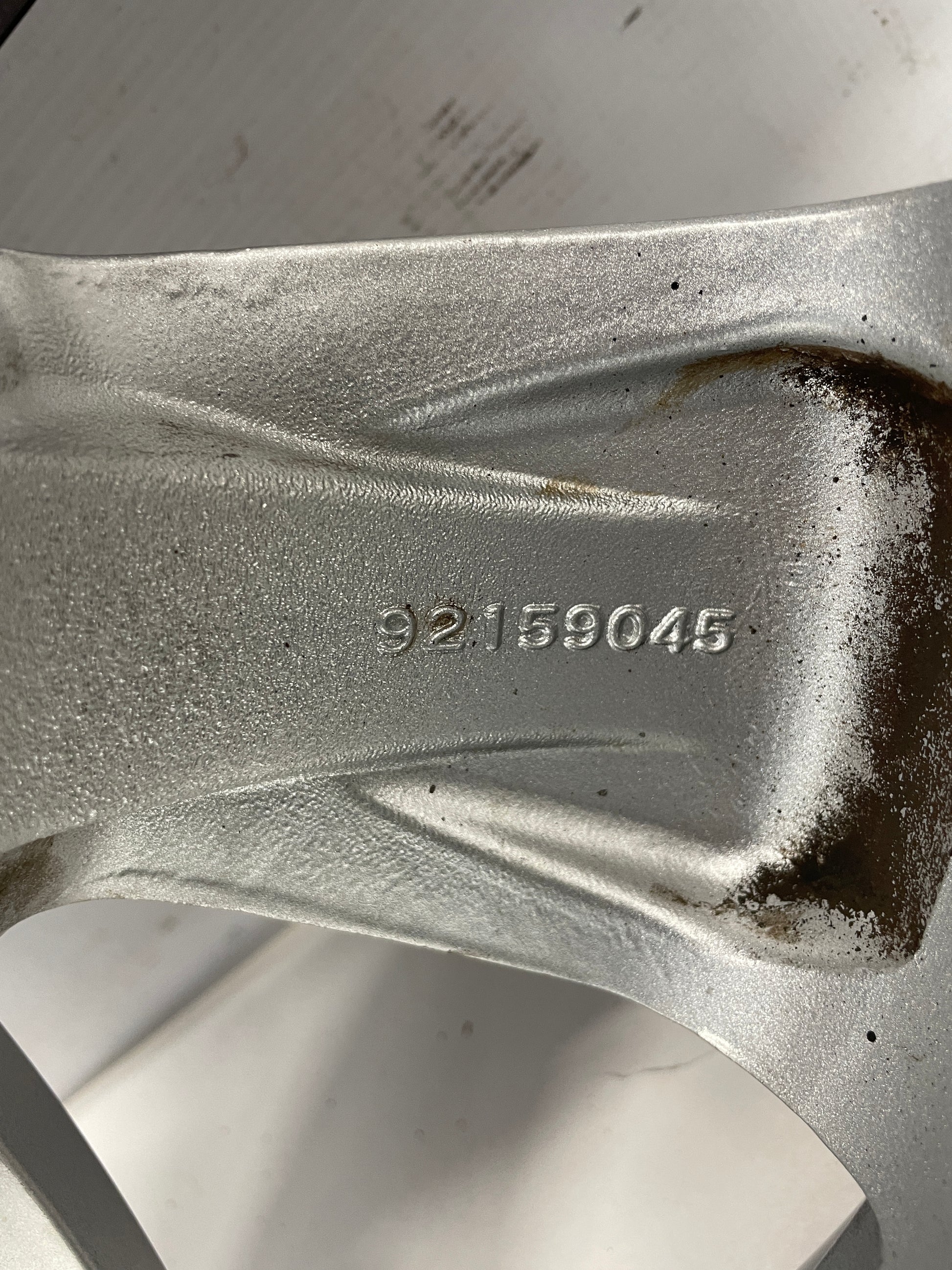 2004 Pontiac GTO Factory OEM Wheel 17X8 - Day's Parts Yard