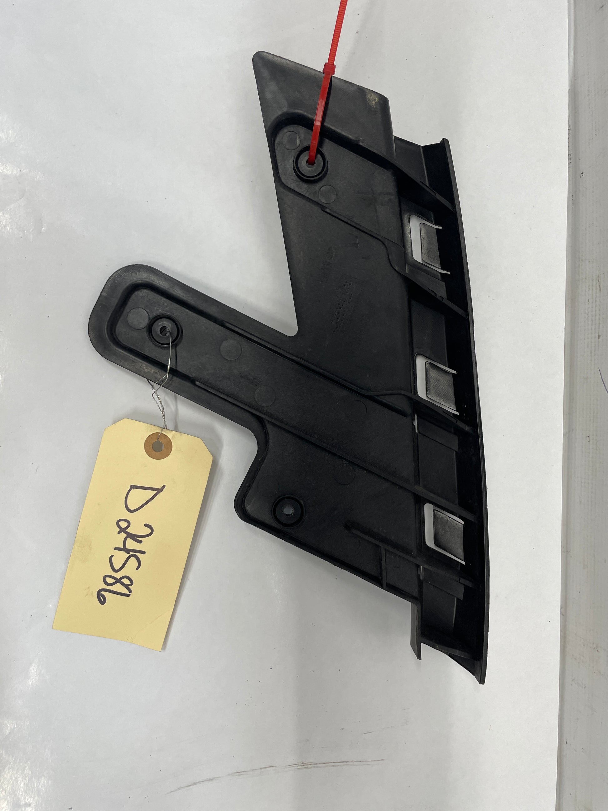 2016 Chevy SS Sedan RH Passenger Front Bumper Headlight Head Light Bracket OEM - Day's Parts Yard