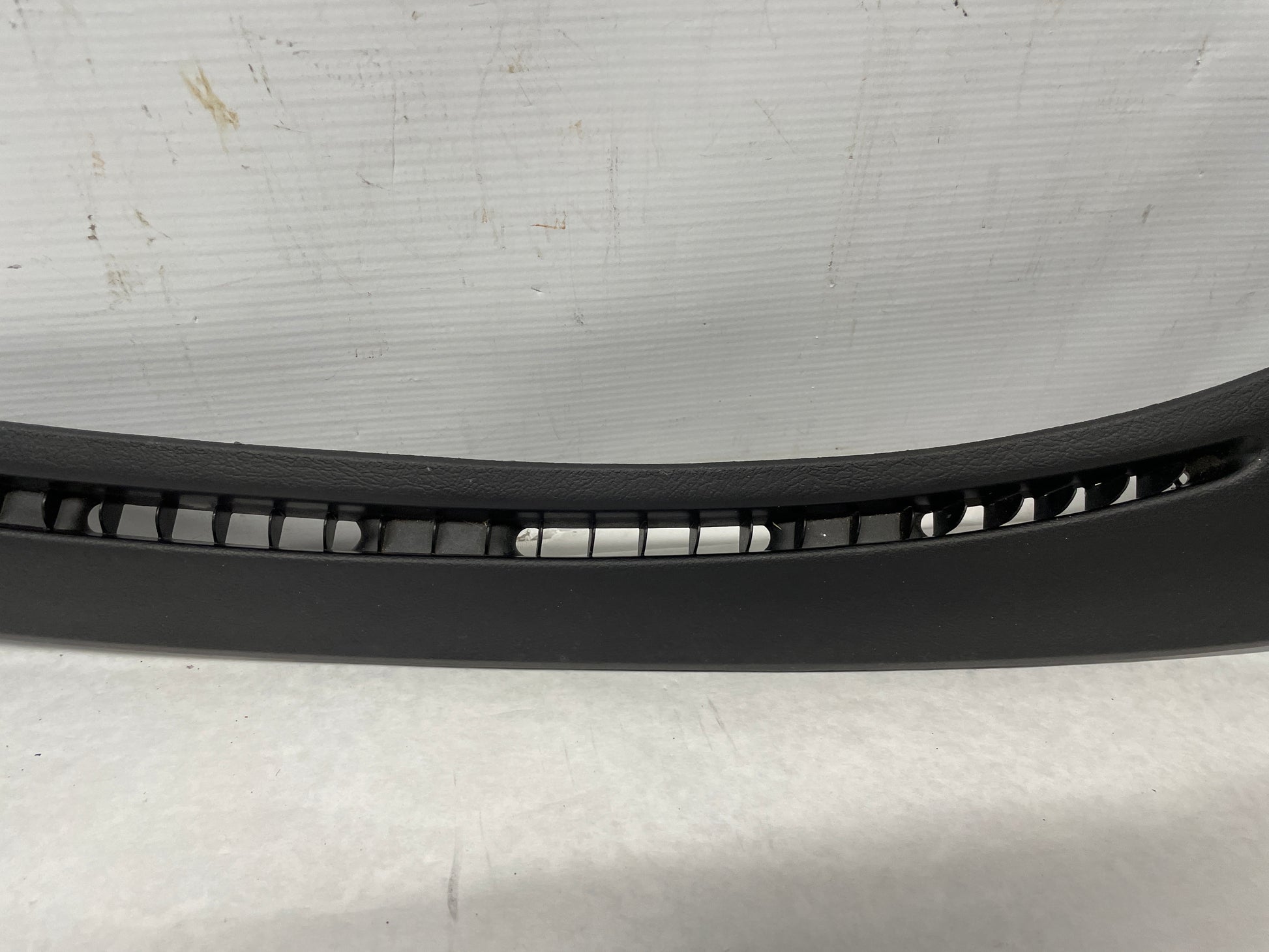 2005 Pontiac GTO Windshield Dash Cowl Defrost Panels Vent Trim Pair OEM - Day's Parts Yard