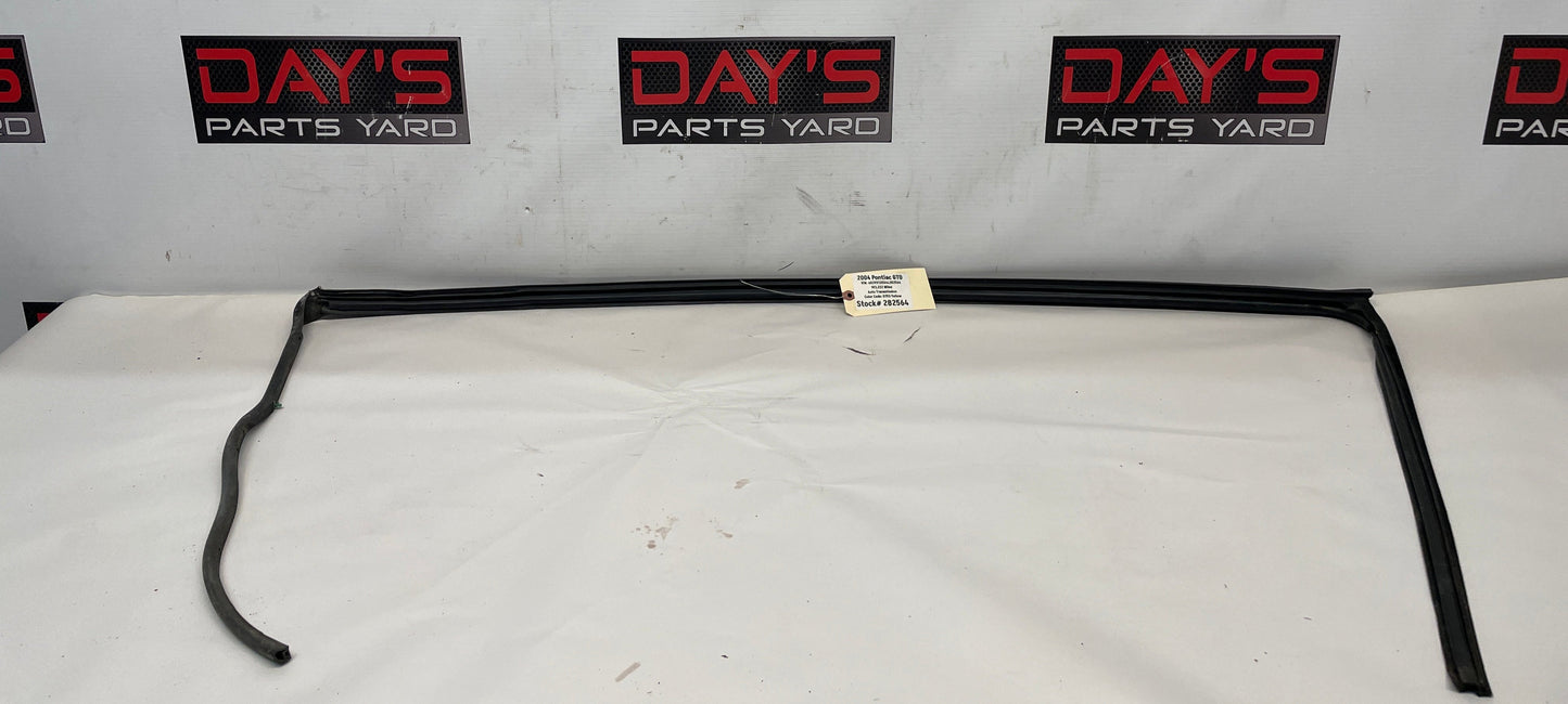 2004 Pontiac GTO LH Driver Door Weather Strip Seal OEM - Day's Parts Yard