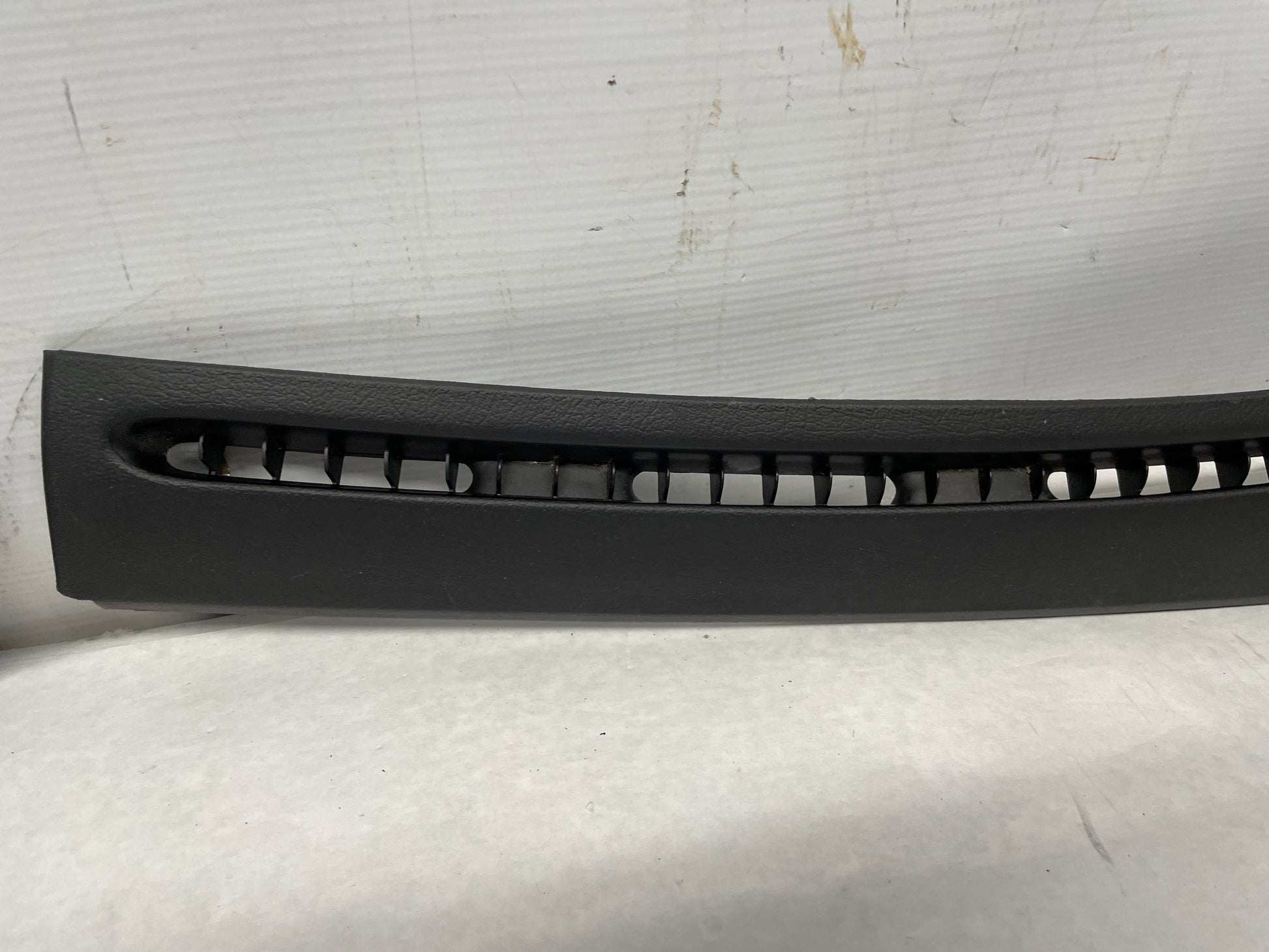 2005 Pontiac GTO Windshield Dash Cowl Defrost Panels Vent Trim Pair OEM - Day's Parts Yard