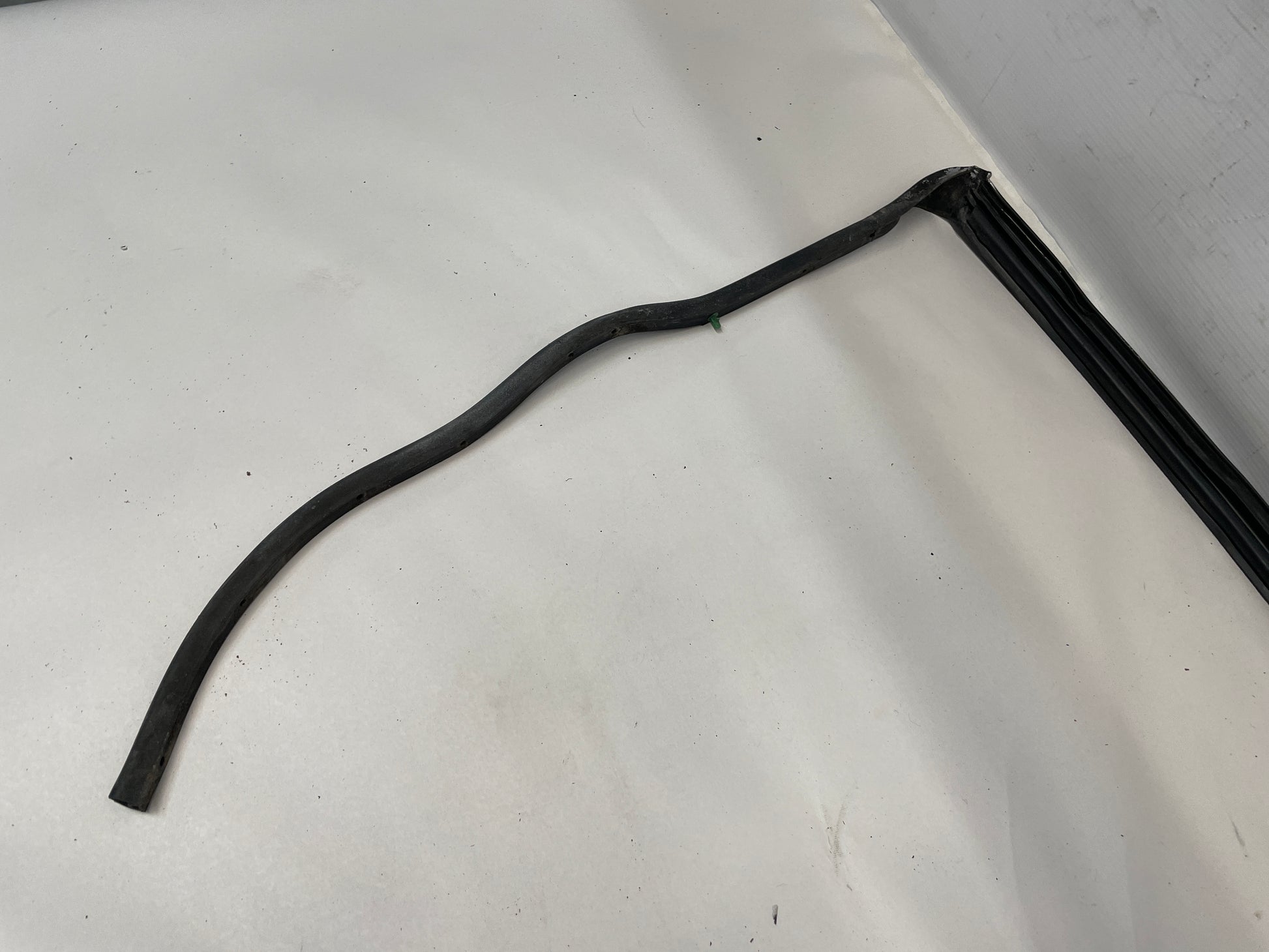2004 Pontiac GTO LH Driver Door Weather Strip Seal OEM - Day's Parts Yard