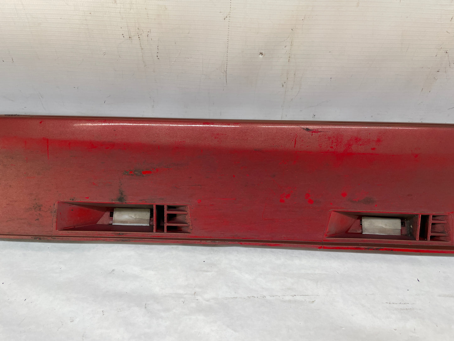 2017 Chevy SS Sedan LH Driver Rocker Molding Side Skirt Panel Trim OEM - Day's Parts Yard
