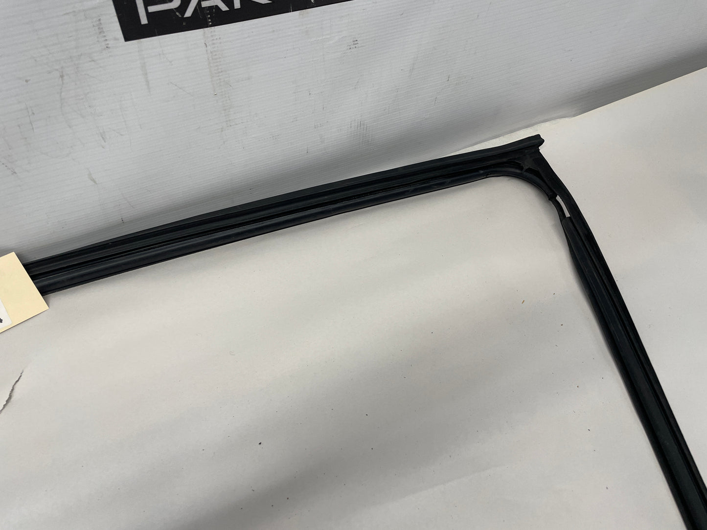 2004 Pontiac GTO LH Driver Door Weather Strip Seal OEM - Day's Parts Yard
