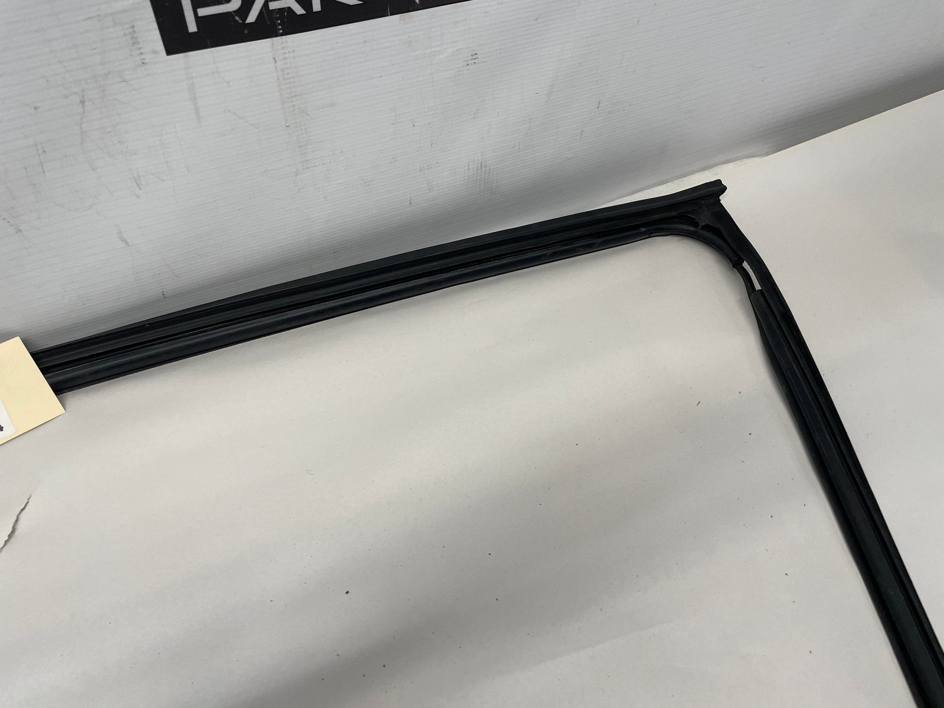 2004 Pontiac GTO LH Driver Door Weather Strip Seal OEM - Day's Parts Yard