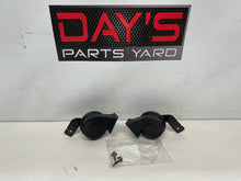 2015 Chevy SS Sedan High & Low Horns w/ Brackets OEM - Day's Parts Yard