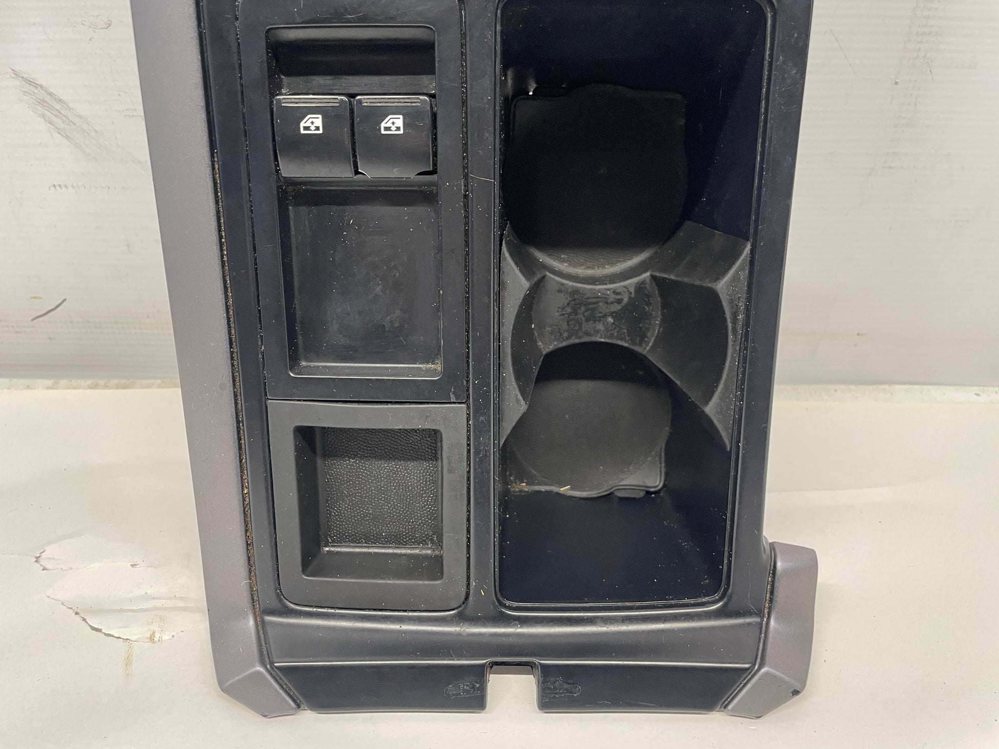2004 Pontiac GTO Center Console Shifter Bezel Trim Window Switches OEM - Day's Parts Yard