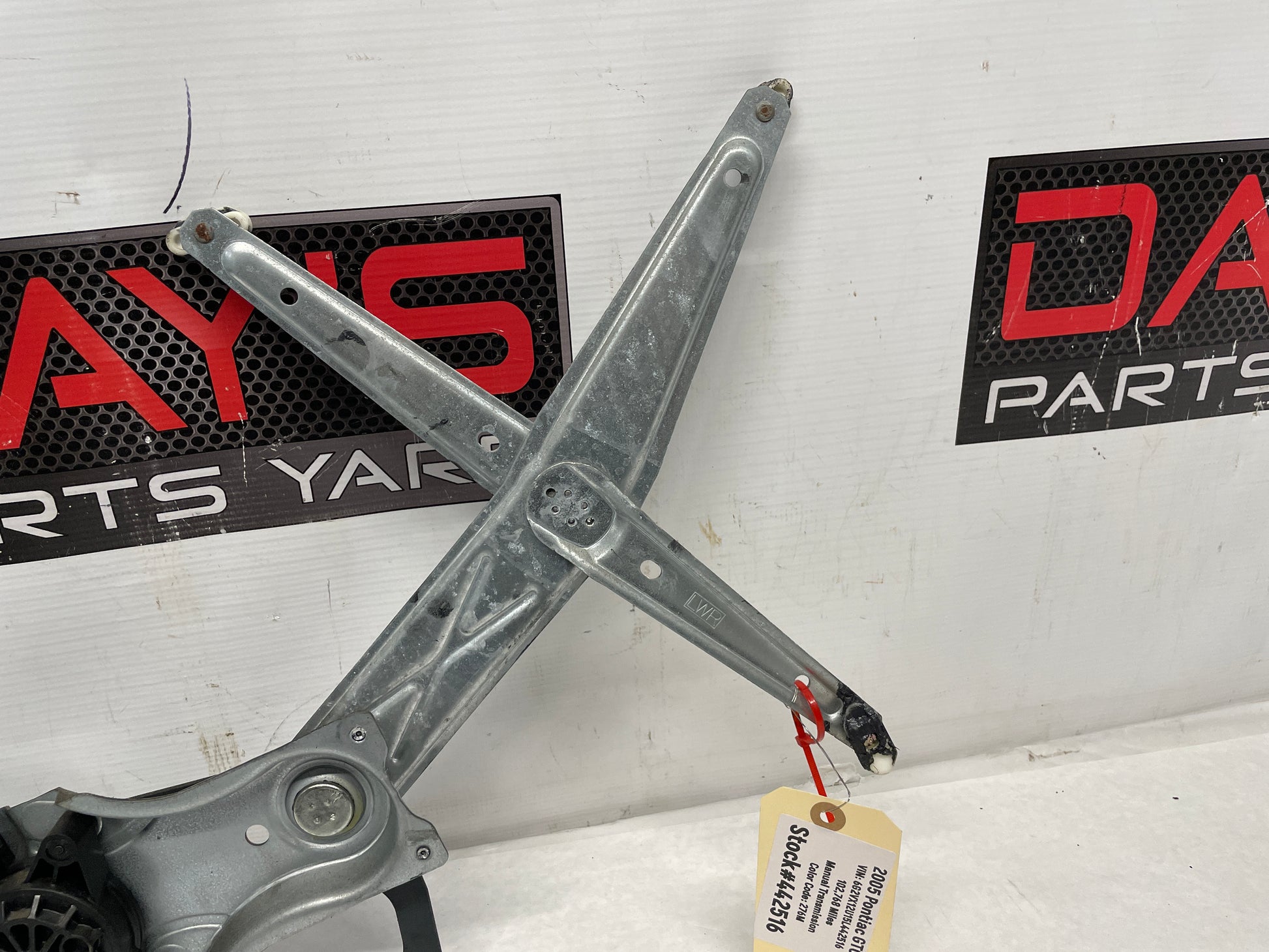 2005 Pontiac GTO RH Passenger Front Window Regulator Motor OEM - Day's Parts Yard