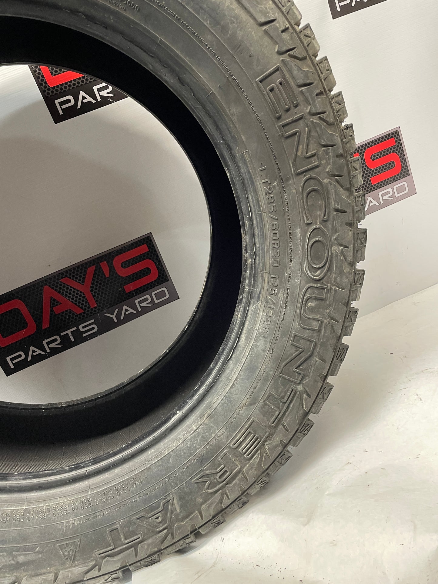 Sumitomo Encounter A/T LT285/60R20 Tire