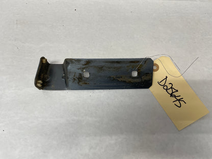 2005 Pontiac GTO LH Driver Fender Side Skirt Rocker Molding Support Bracket OEM - Day's Parts Yard