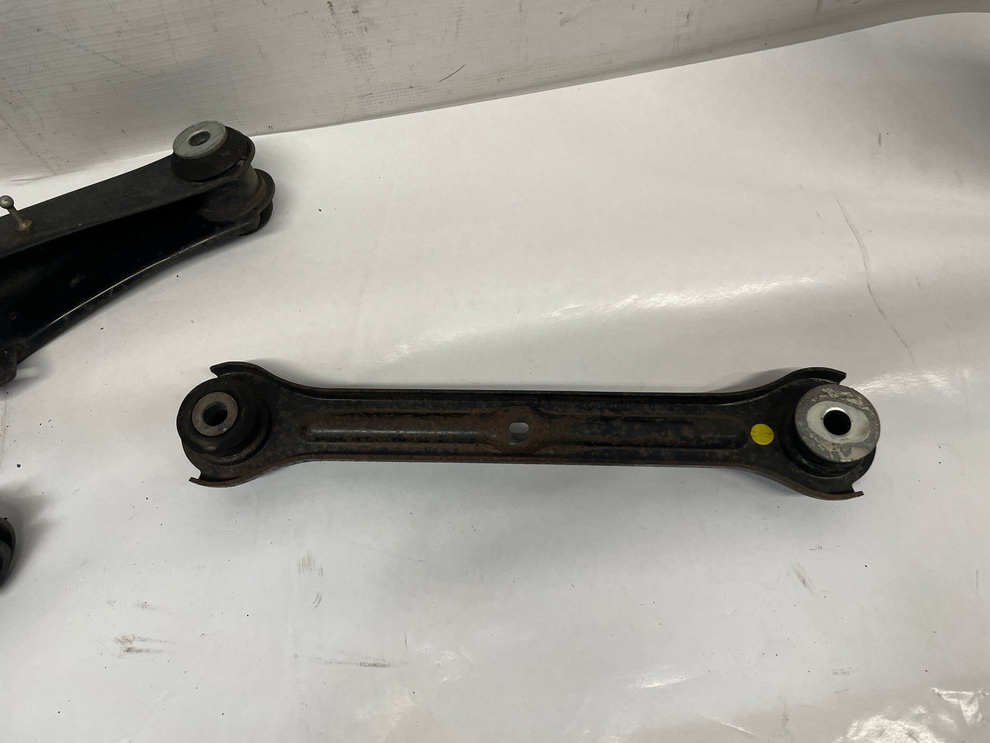 2016 Chevy SS Sedan LH Driver Rear Suspension Control Trailing Arms Links Set OEM - Day's Parts Yard