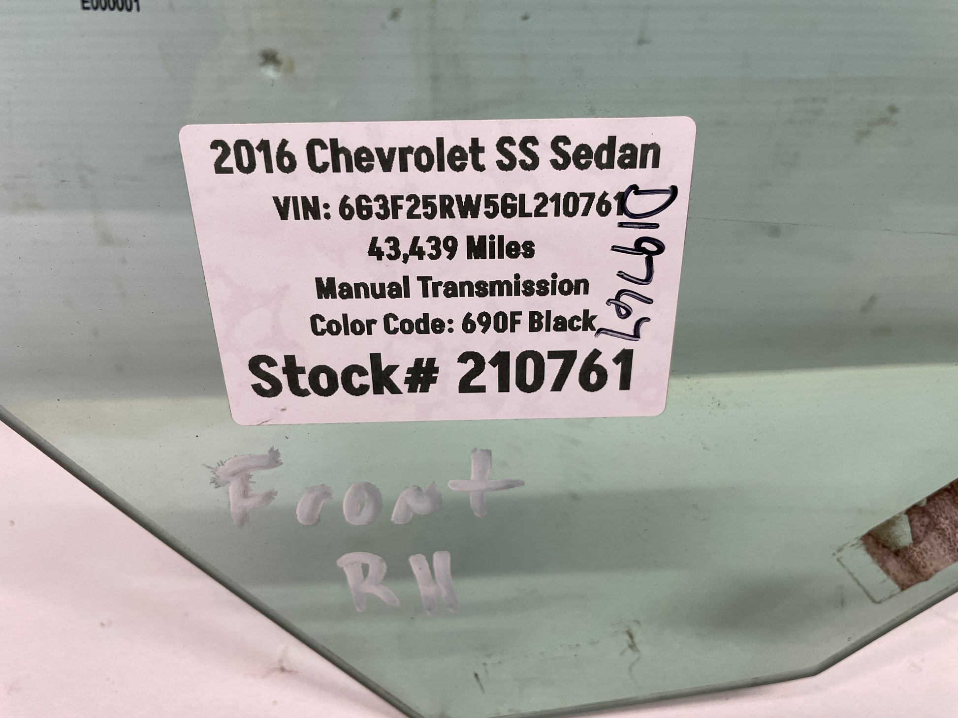 2016 Chevy SS Sedan RH Passenger Front Door Window Glass OEM - Day's Parts Yard