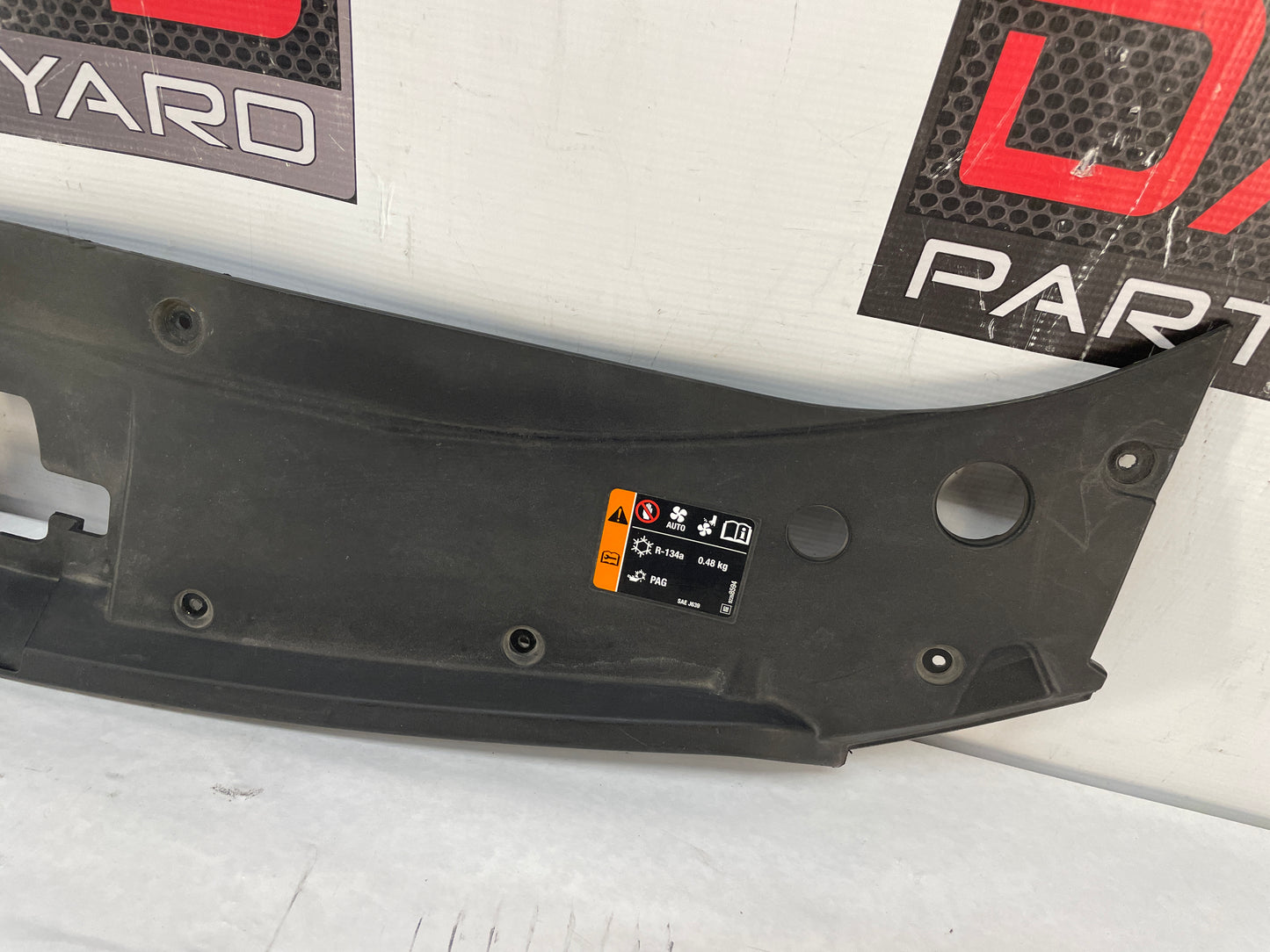 2015 Chevy SS Sedan Radiator Grille Cover Sight Shield OEM