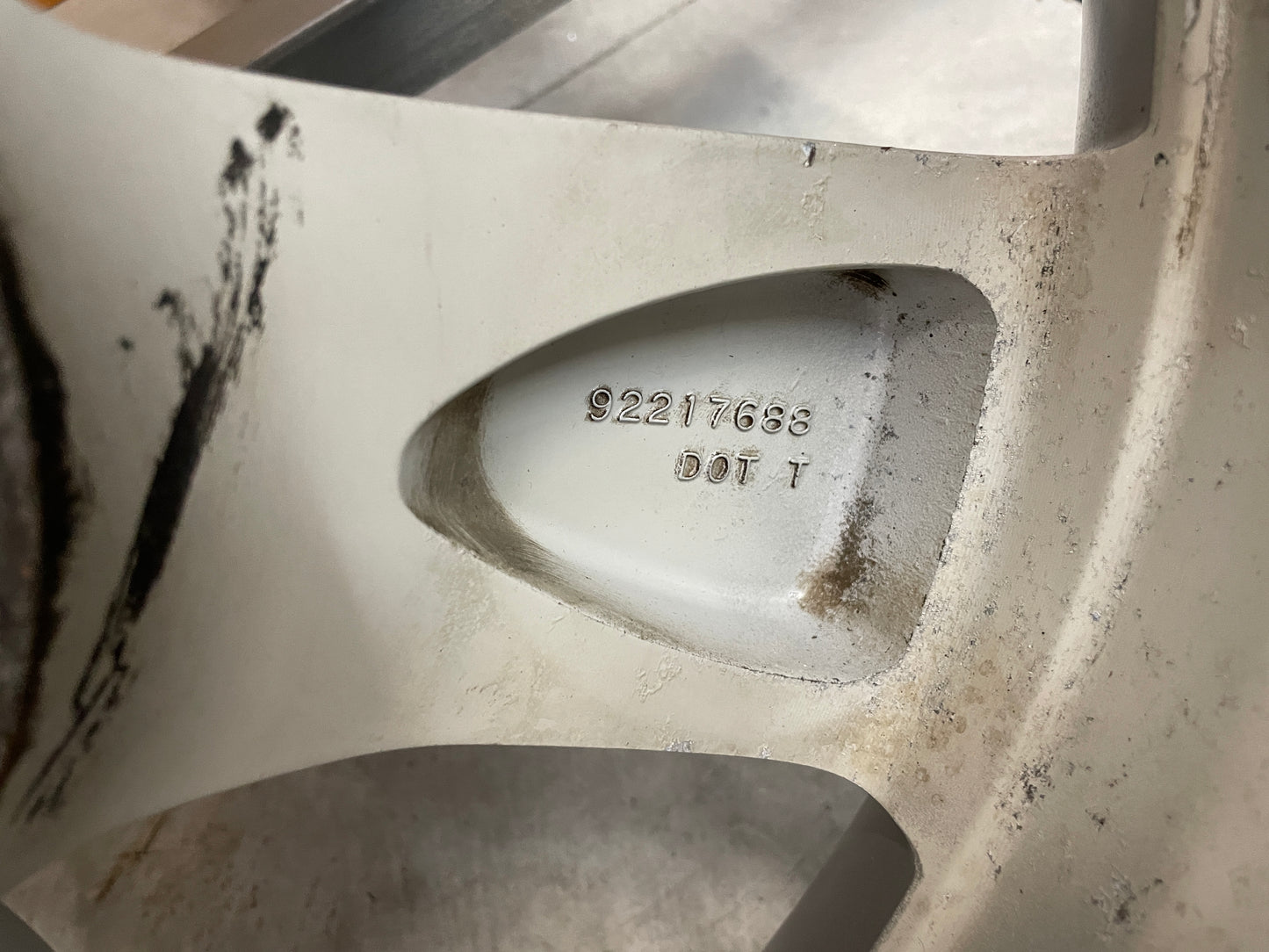 2009 Pontiac G8 GT Factory 19x8 OEM Wheels & Tires