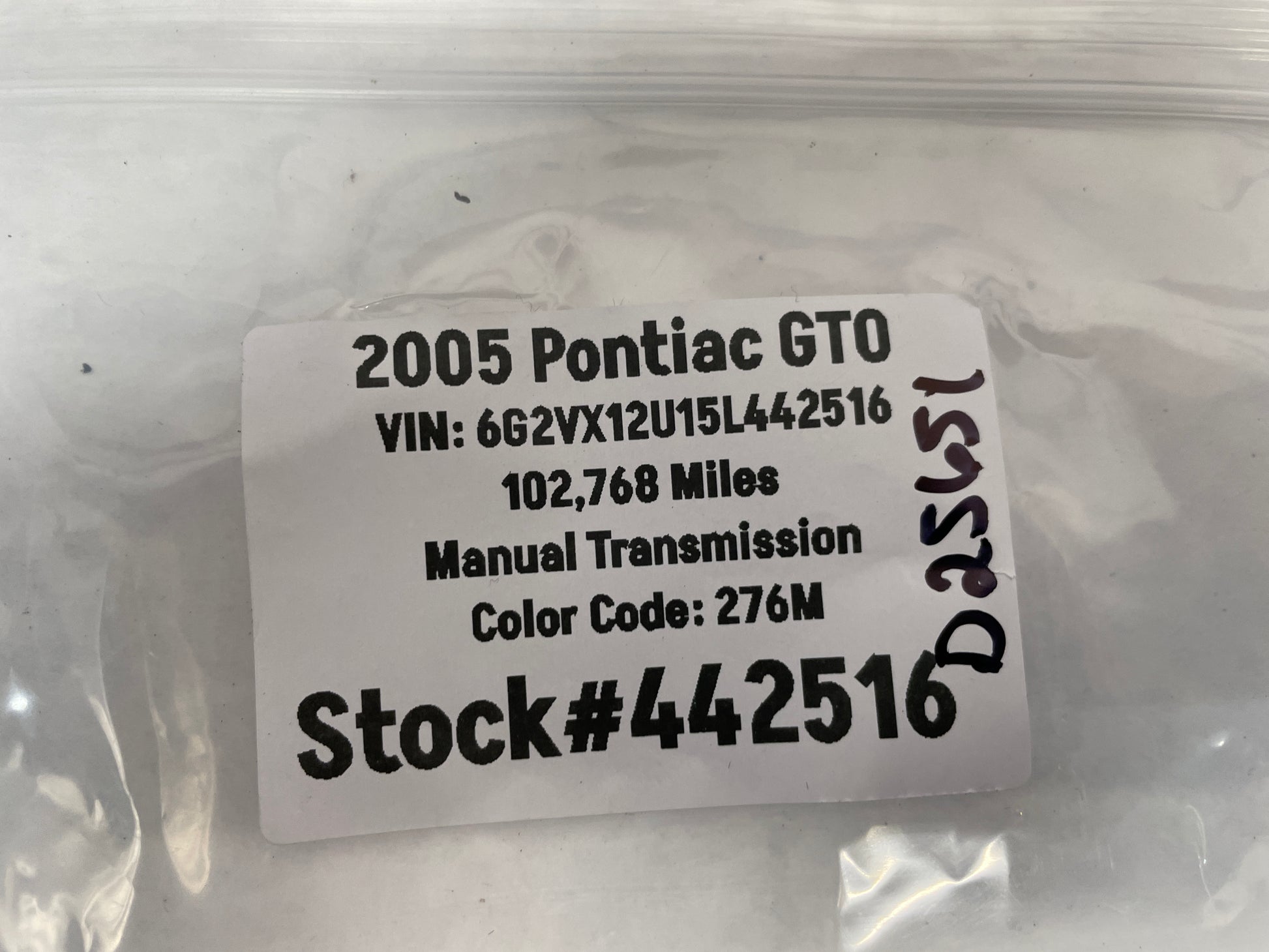 2005 Pontiac GTO Lug Nut Covers Set 20 OEM - Day's Parts Yard