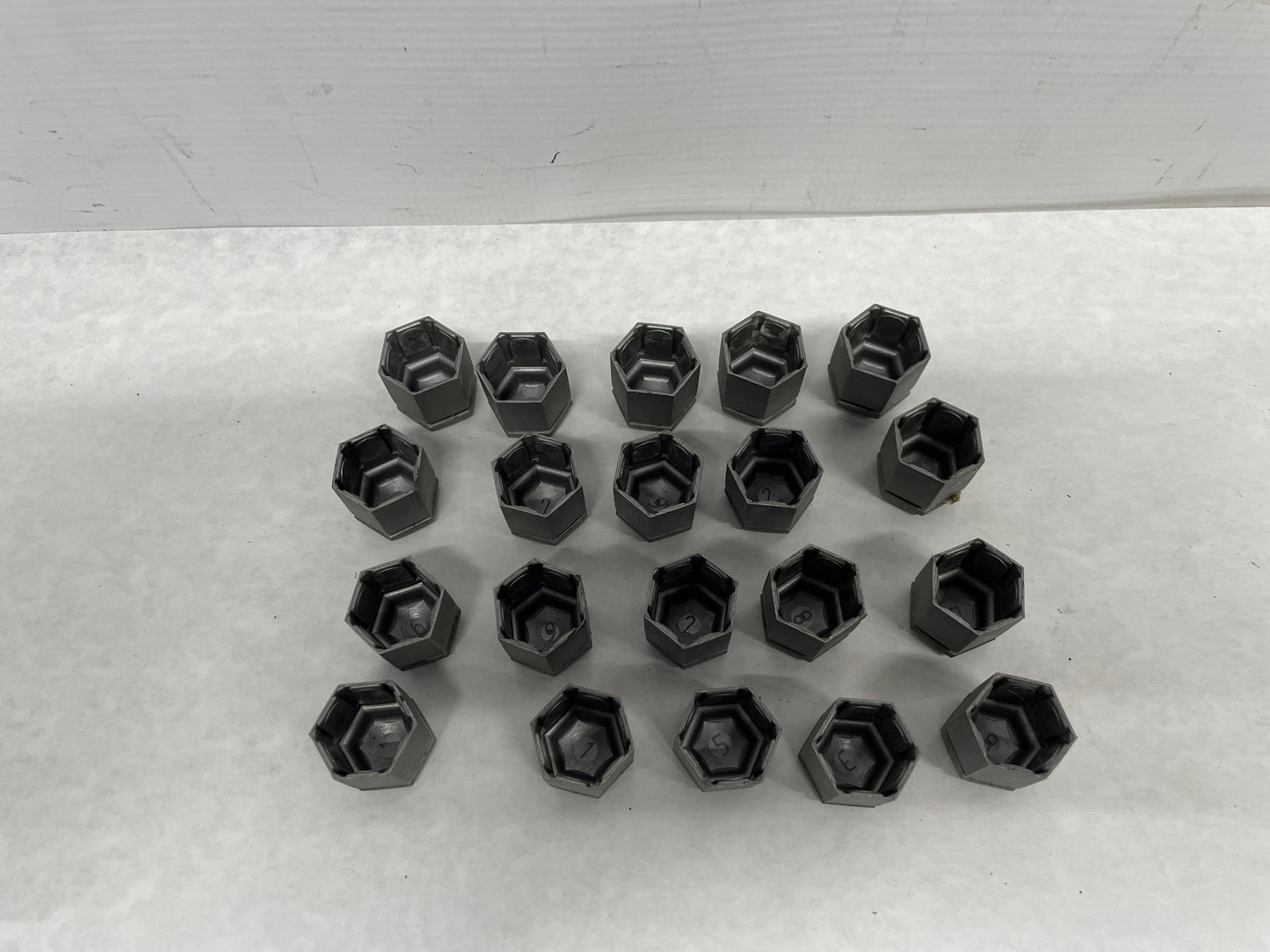 2005 Pontiac GTO Lug Nut Covers Set 20 OEM - Day's Parts Yard