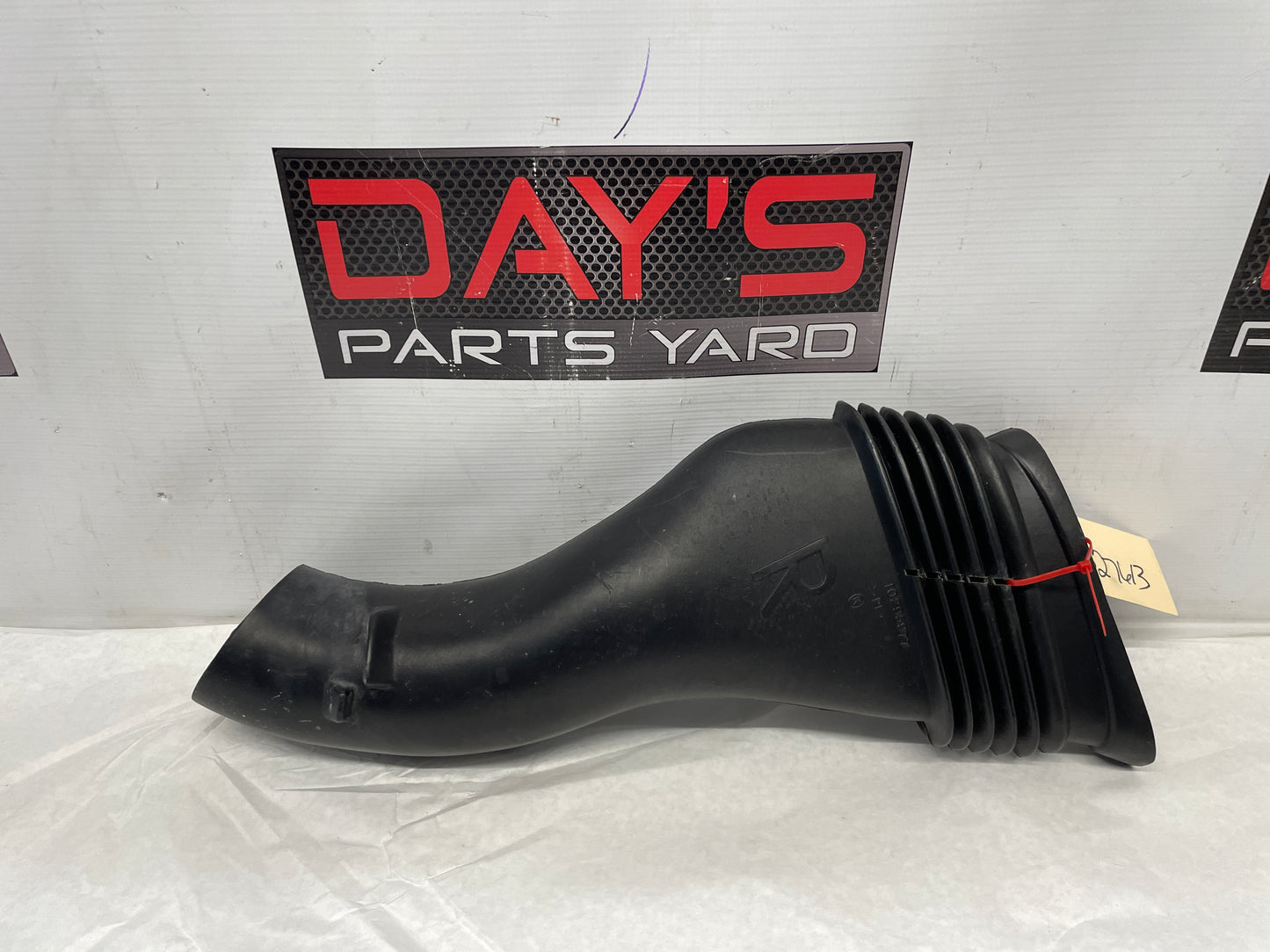1999 Chevy C5 Corvette RH Passenger Rear Brake Cooling Duct OEM - Day's Parts Yard