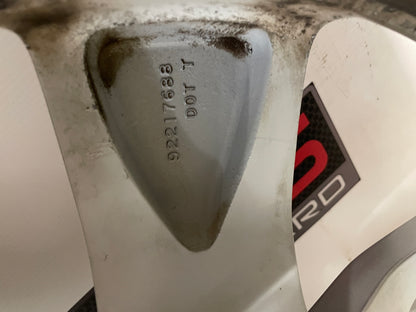 2009 Pontiac G8 GT Factory 19x8 OEM Wheels & Tires