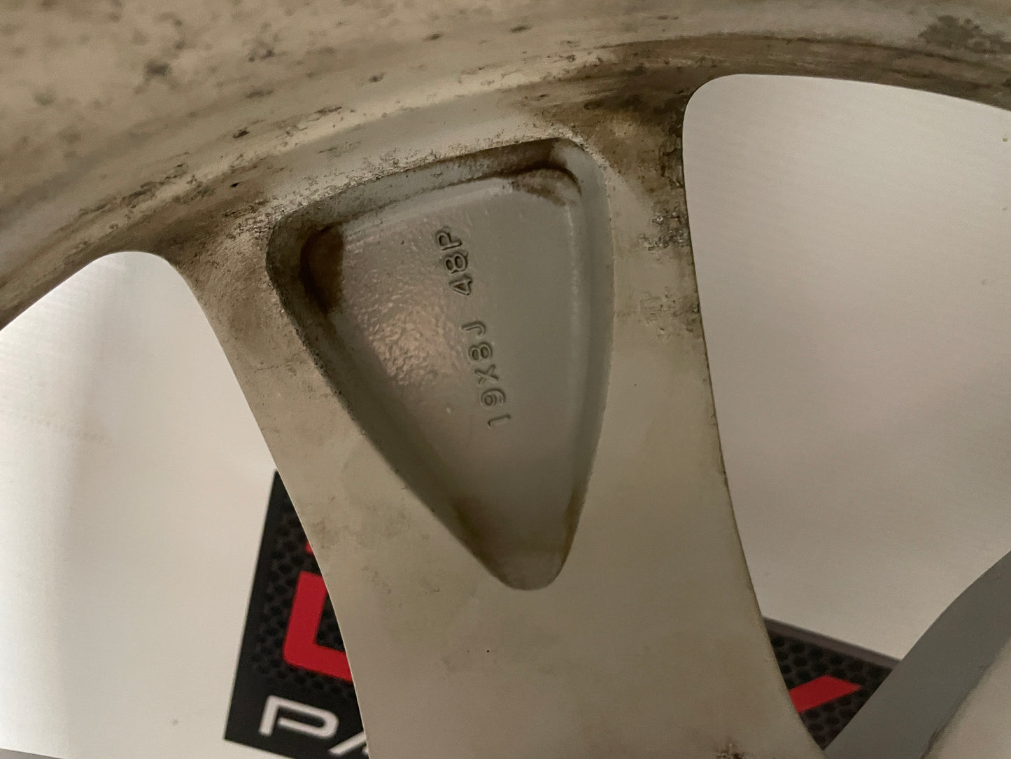 2009 Pontiac G8 GT Factory 19x8 OEM Wheels & Tires