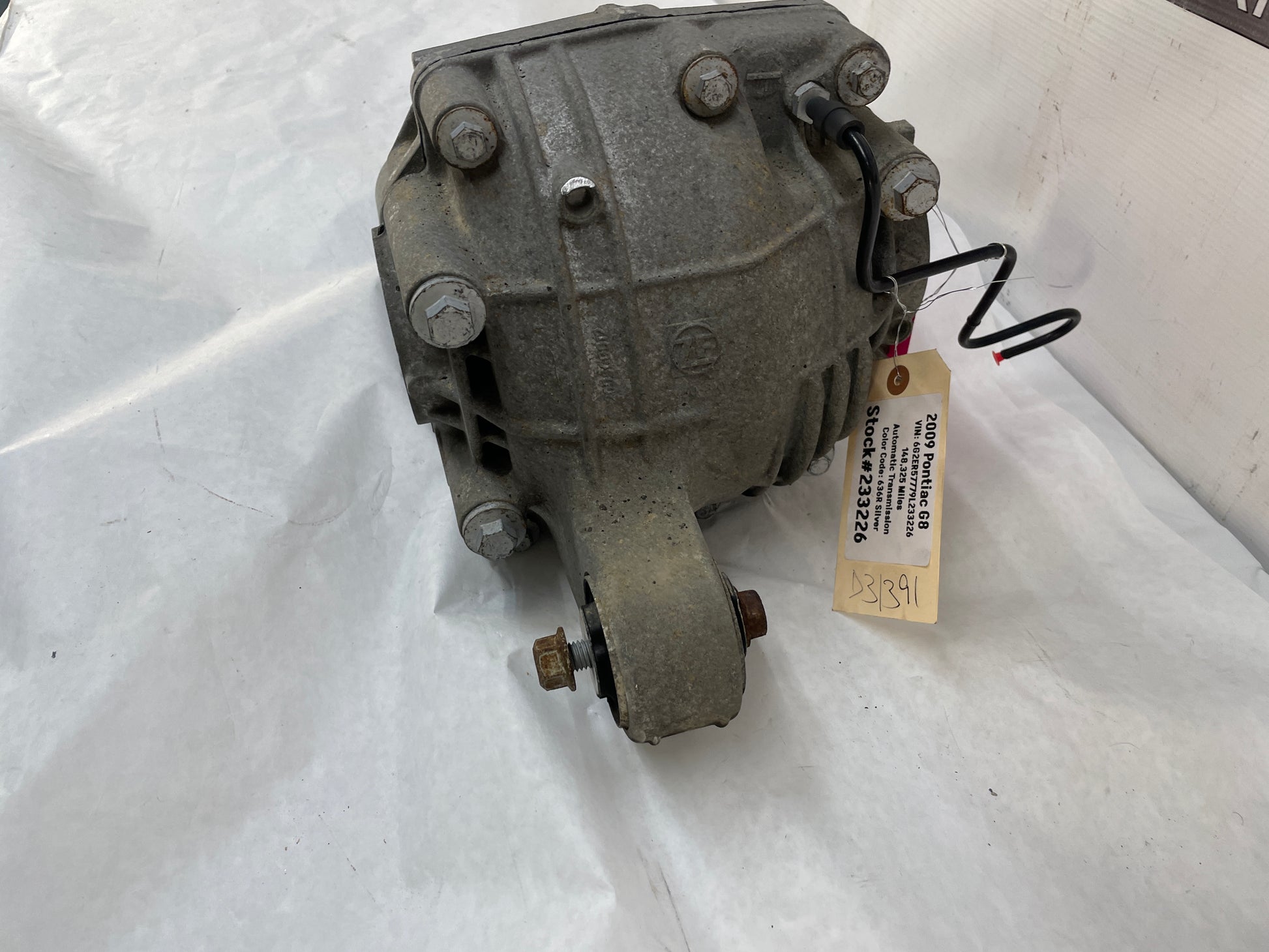 2009 Pontiac G8 Rear End Rearend Axle Differential 2.92 OEM - Day's Parts Yard