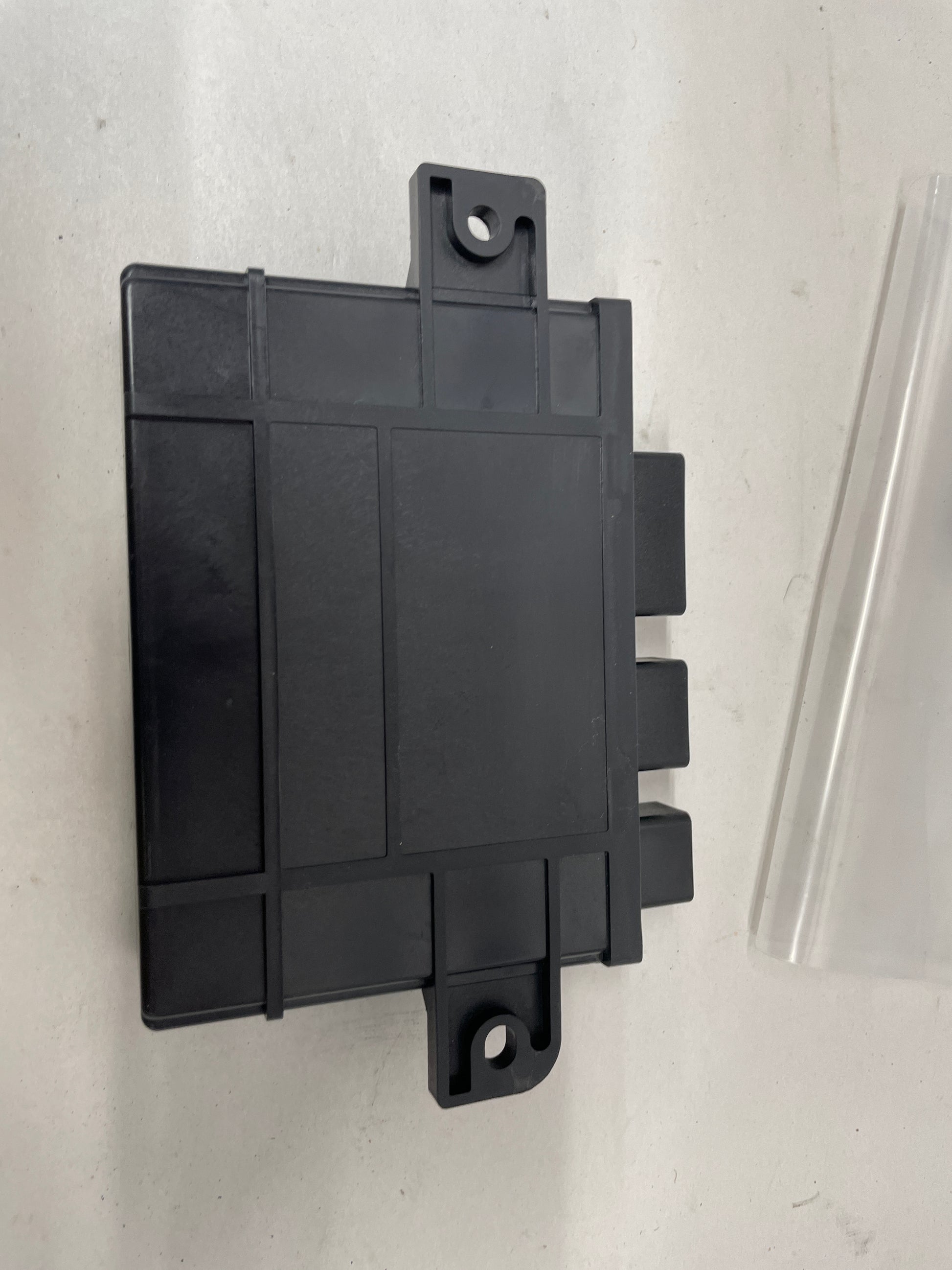 2011 Cadillac CTS-V Coupe Anti-Theft Keyless Entry Control Module OEM - Day's Parts Yard