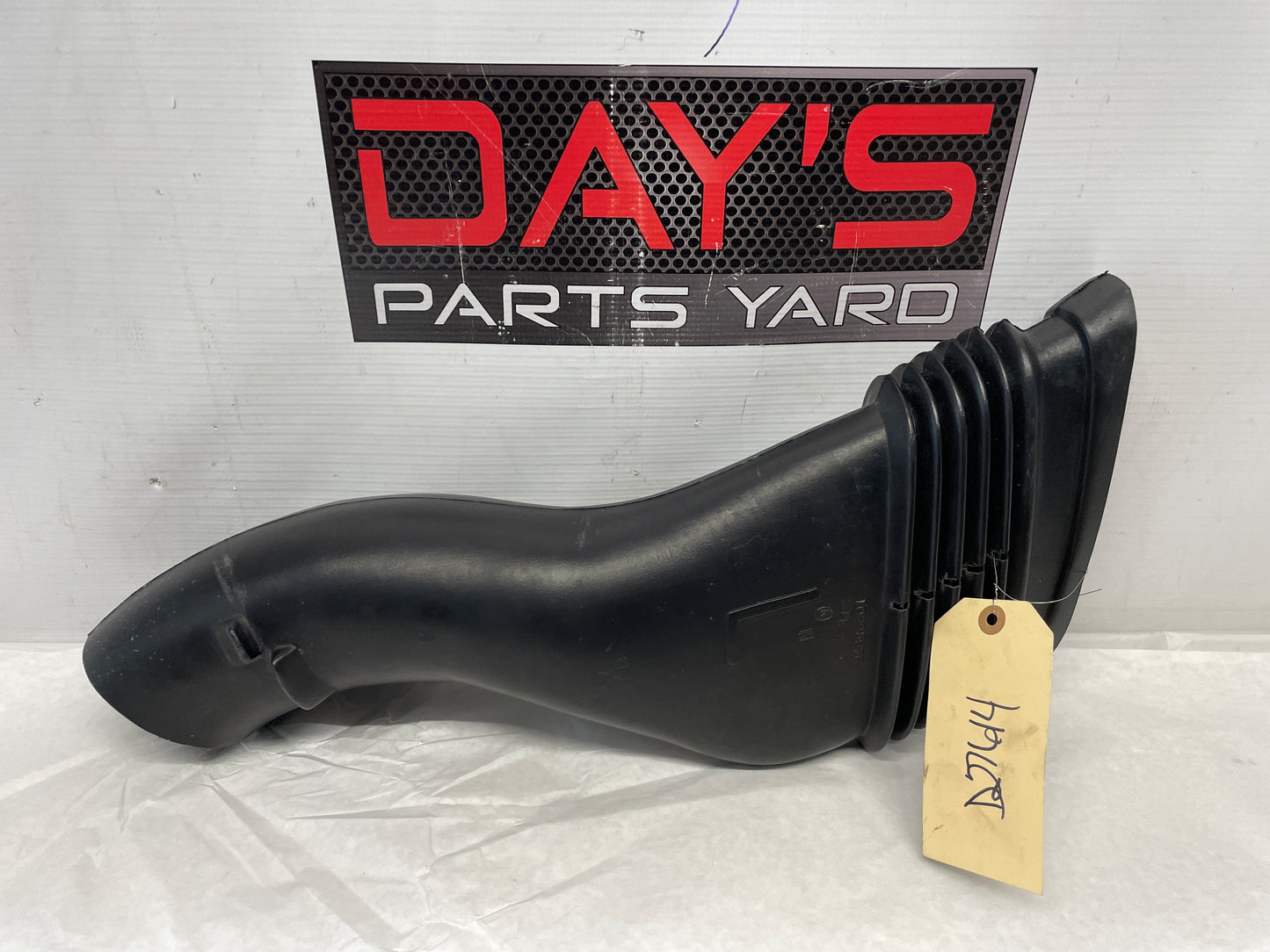 1999 Chevy C5 Corvette LH Driver Rear Brake Cooling Duct OEM - Day's Parts Yard